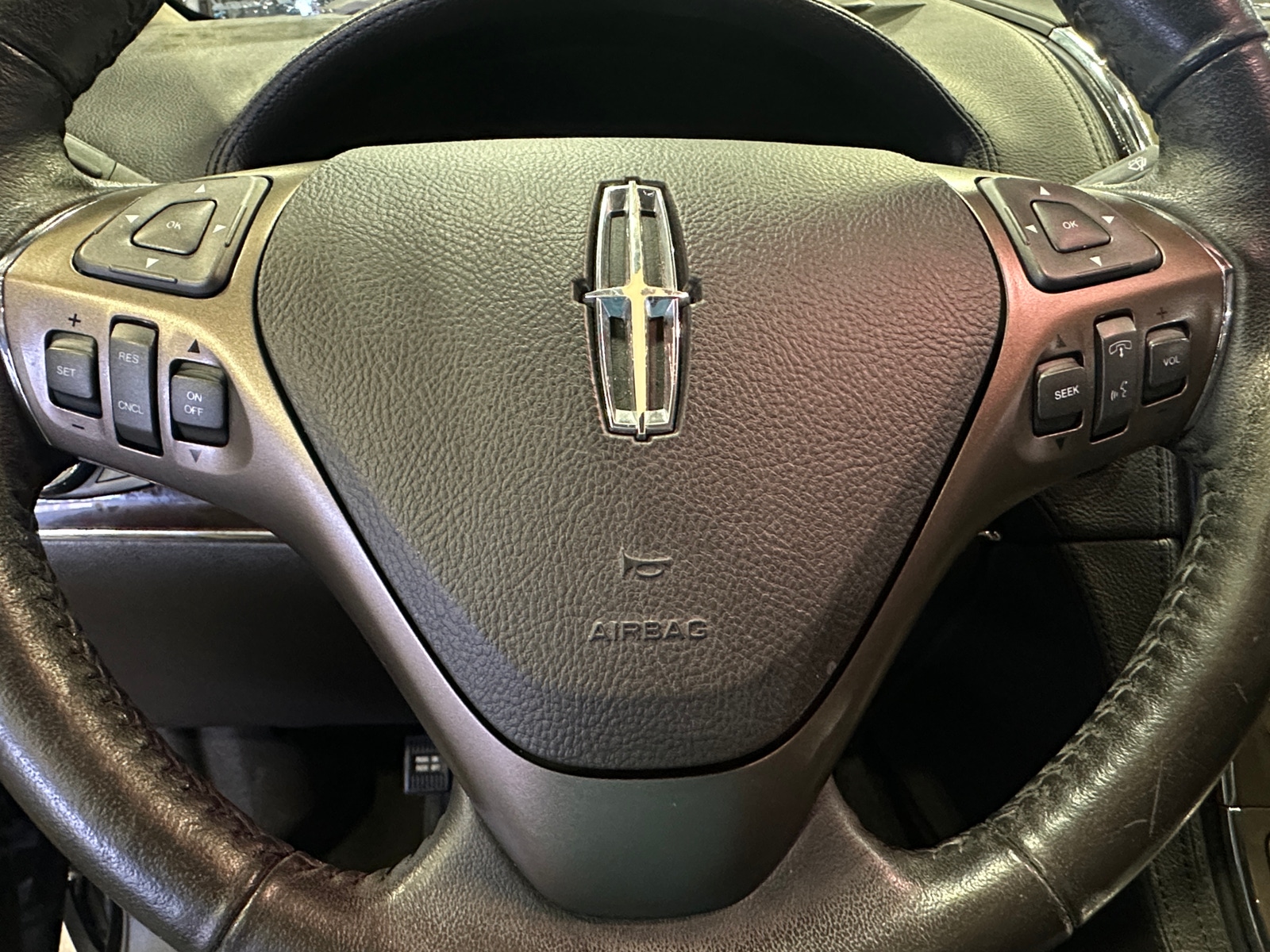 Thumbnail: 2013 Lincoln MKX - 4