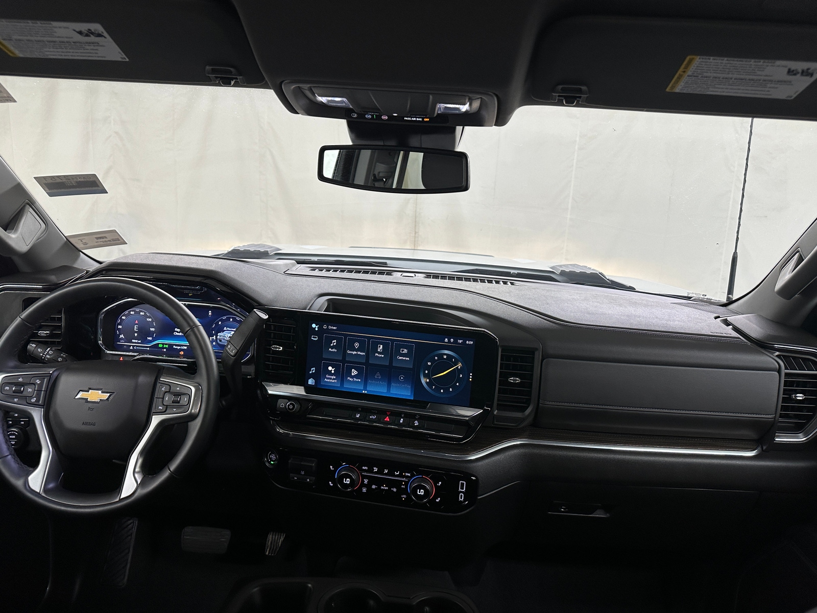 Thumbnail: 2025 Chevrolet Silverado 2500 - 3