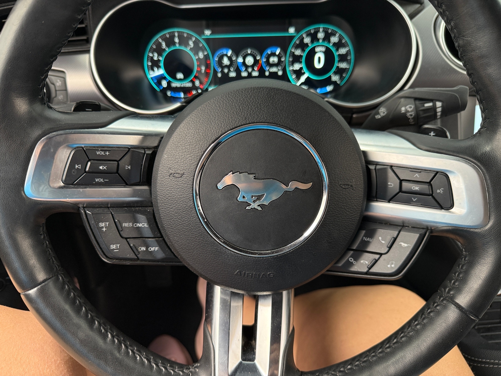 Thumbnail: 2019 Ford Mustang - 3