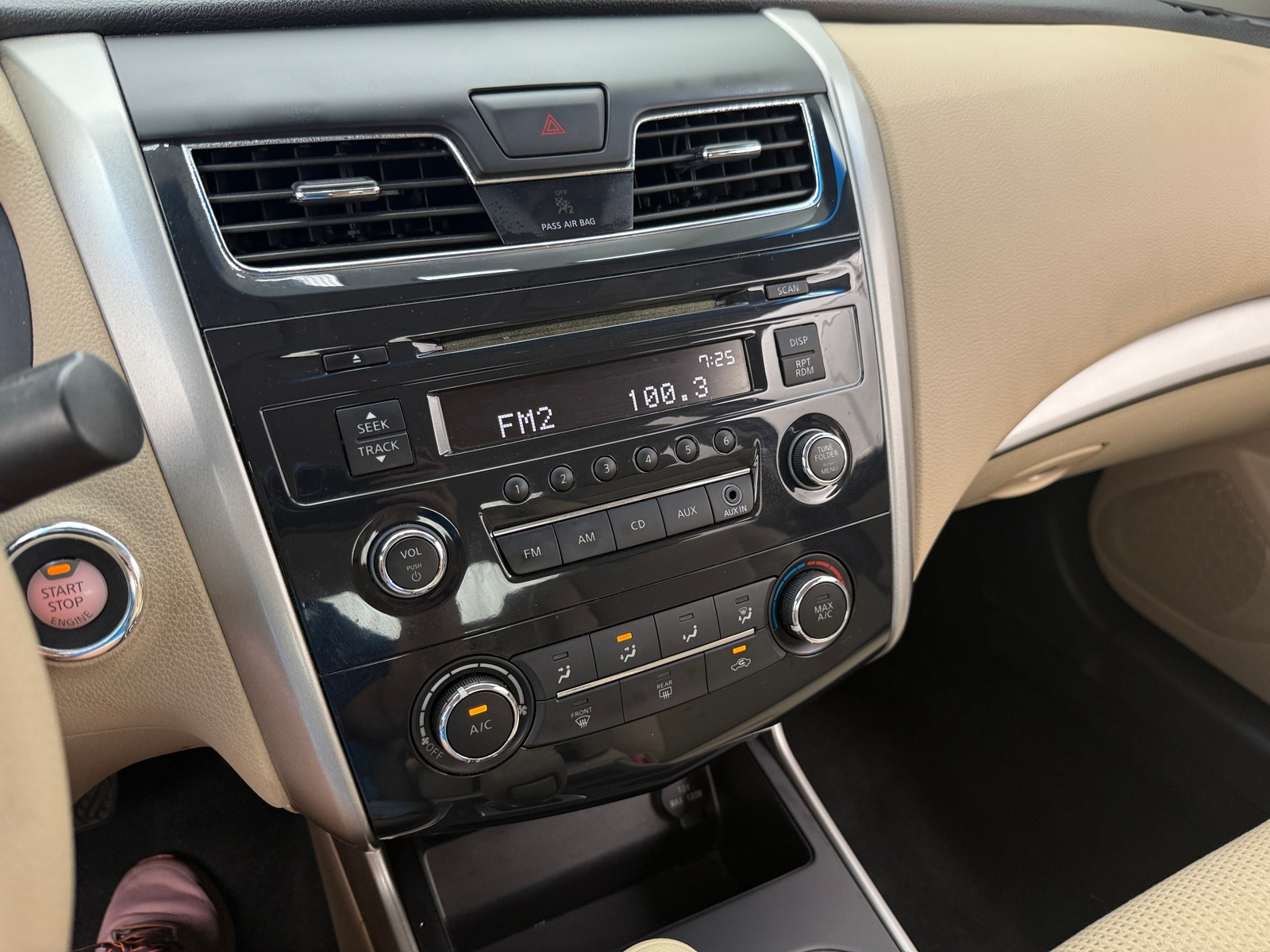 Thumbnail: 2015 Nissan Altima - 4