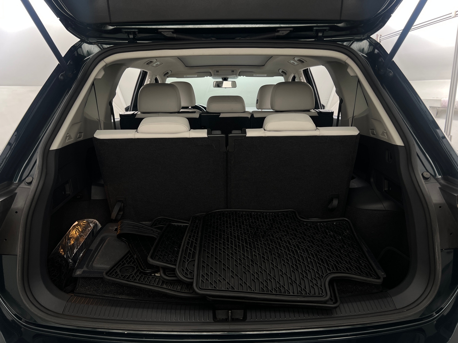 Thumbnail: 2019 Volkswagen Tiguan - 6