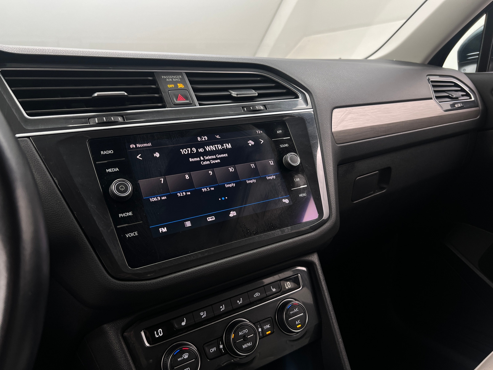 Thumbnail: 2019 Volkswagen Tiguan - 3