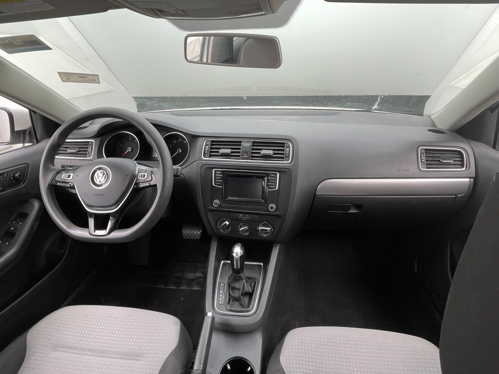 Thumbnail: 2017 Volkswagen Jetta - 3