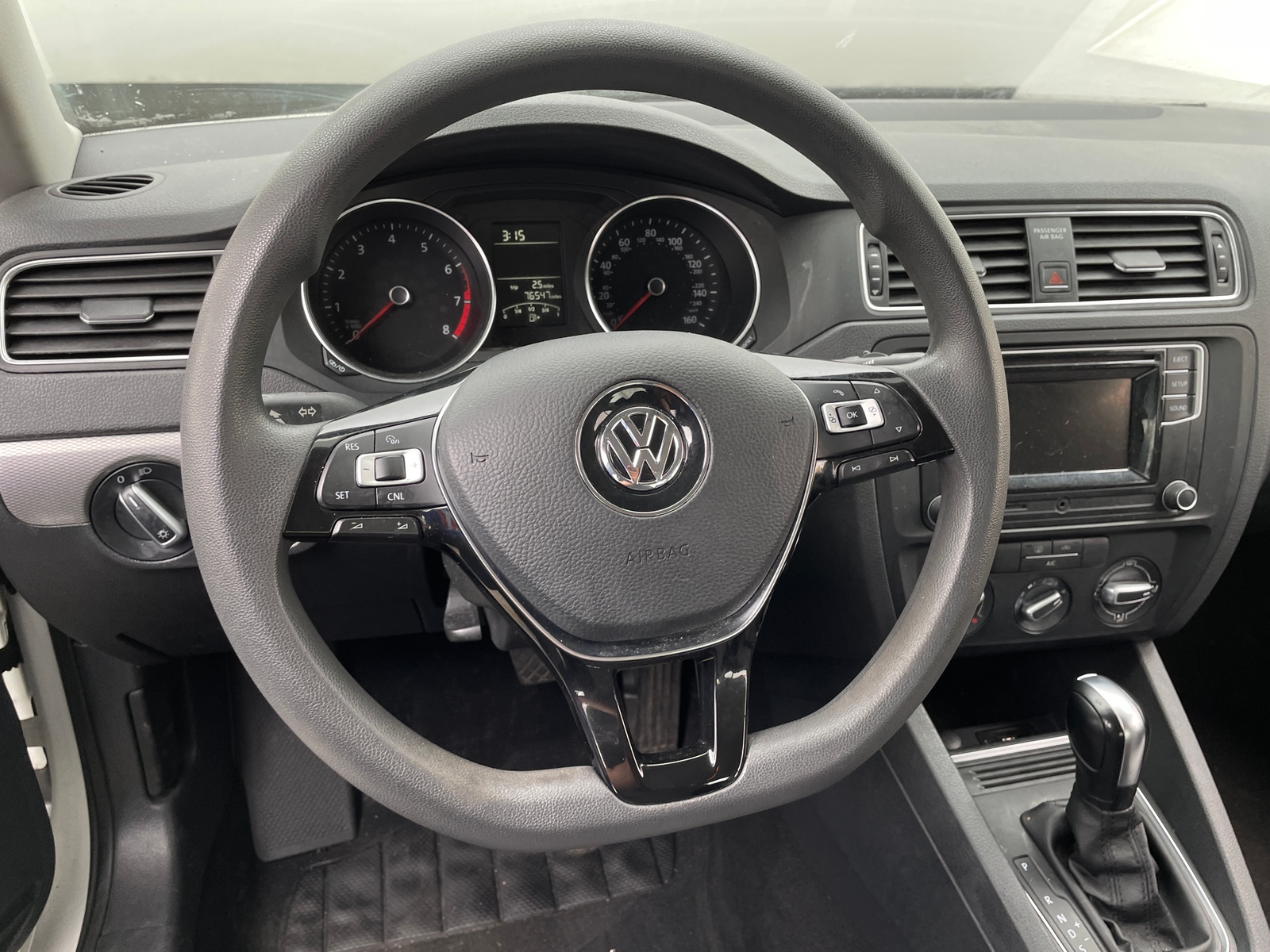Thumbnail: 2017 Volkswagen Jetta - 5