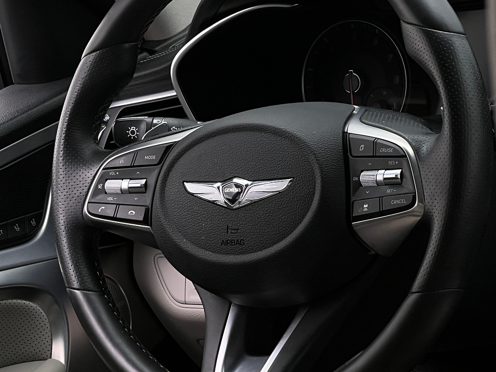 Thumbnail: 2019 Genesis G70 - 4