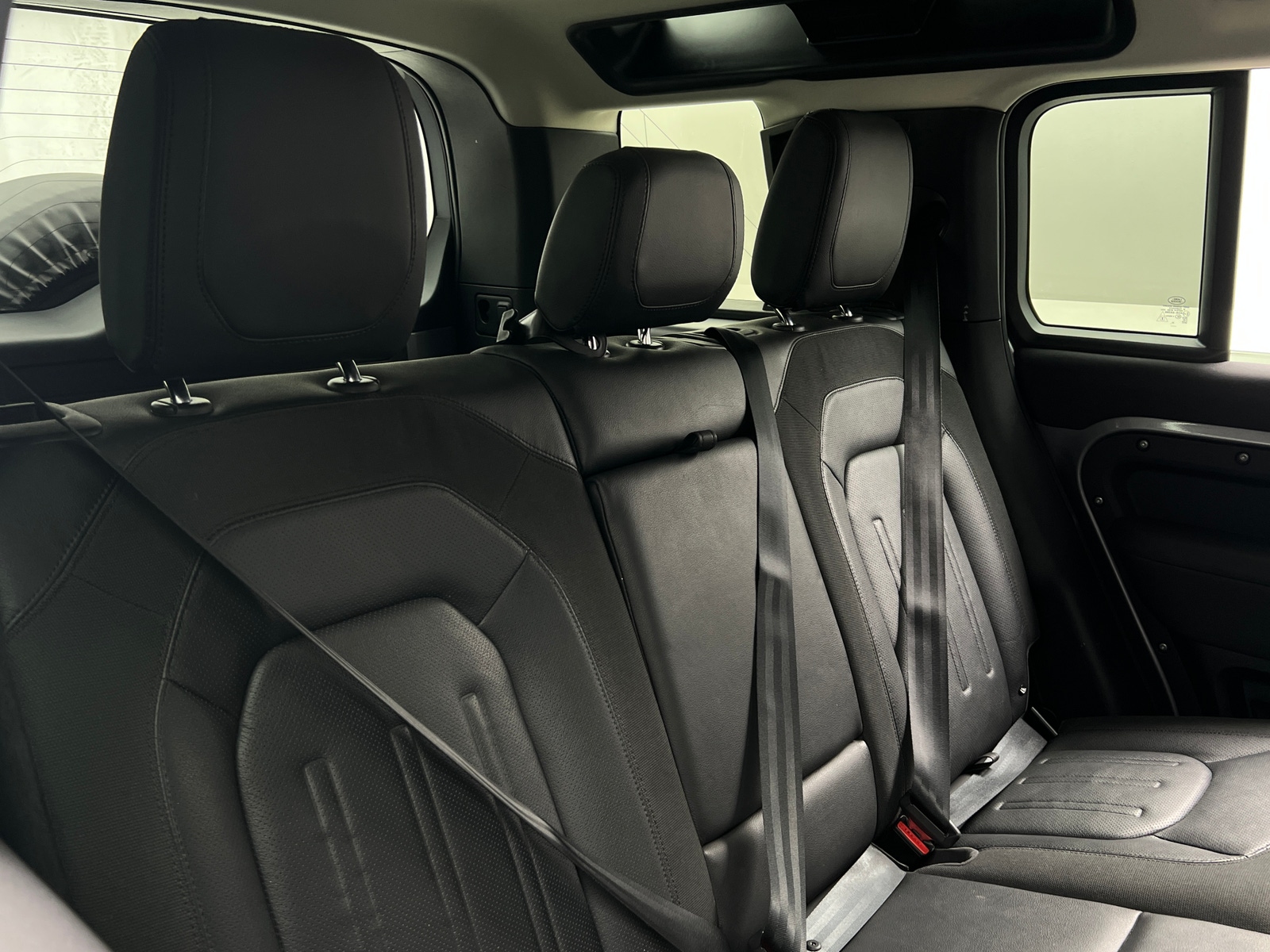 Thumbnail: 2021 Land Rover Defender - 5