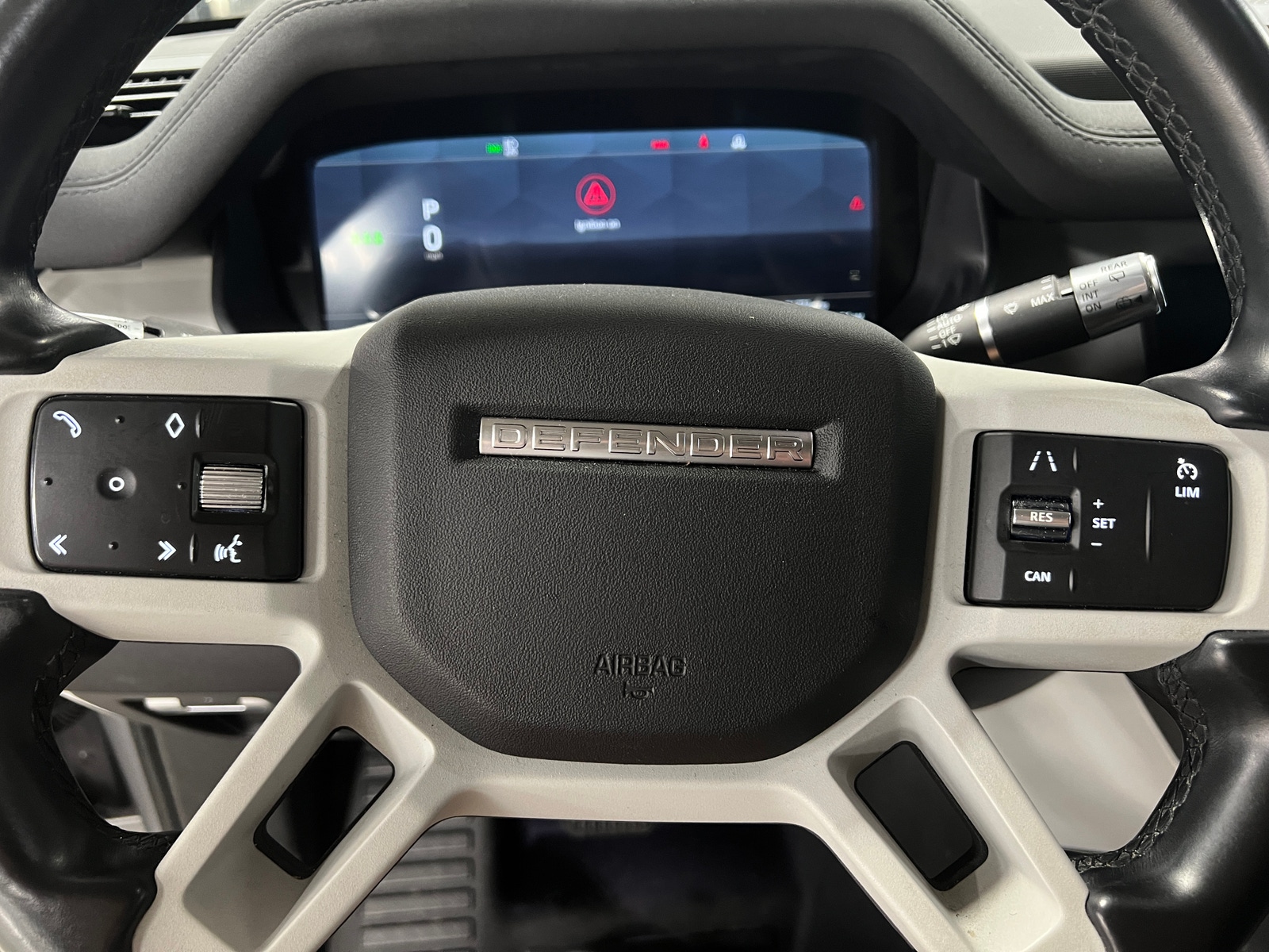 Thumbnail: 2021 Land Rover Defender - 4