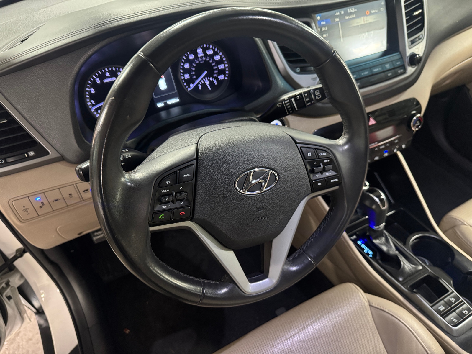 Thumbnail: 2017 Hyundai Tucson - 4