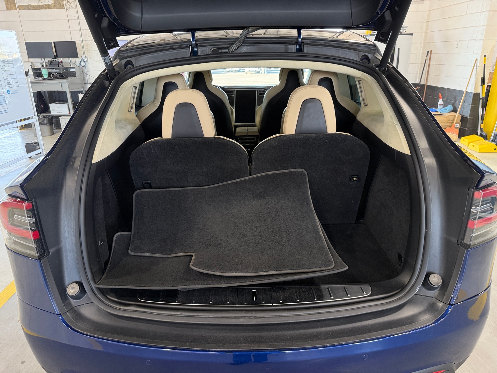 Thumbnail: 2017 Tesla Model X - 5