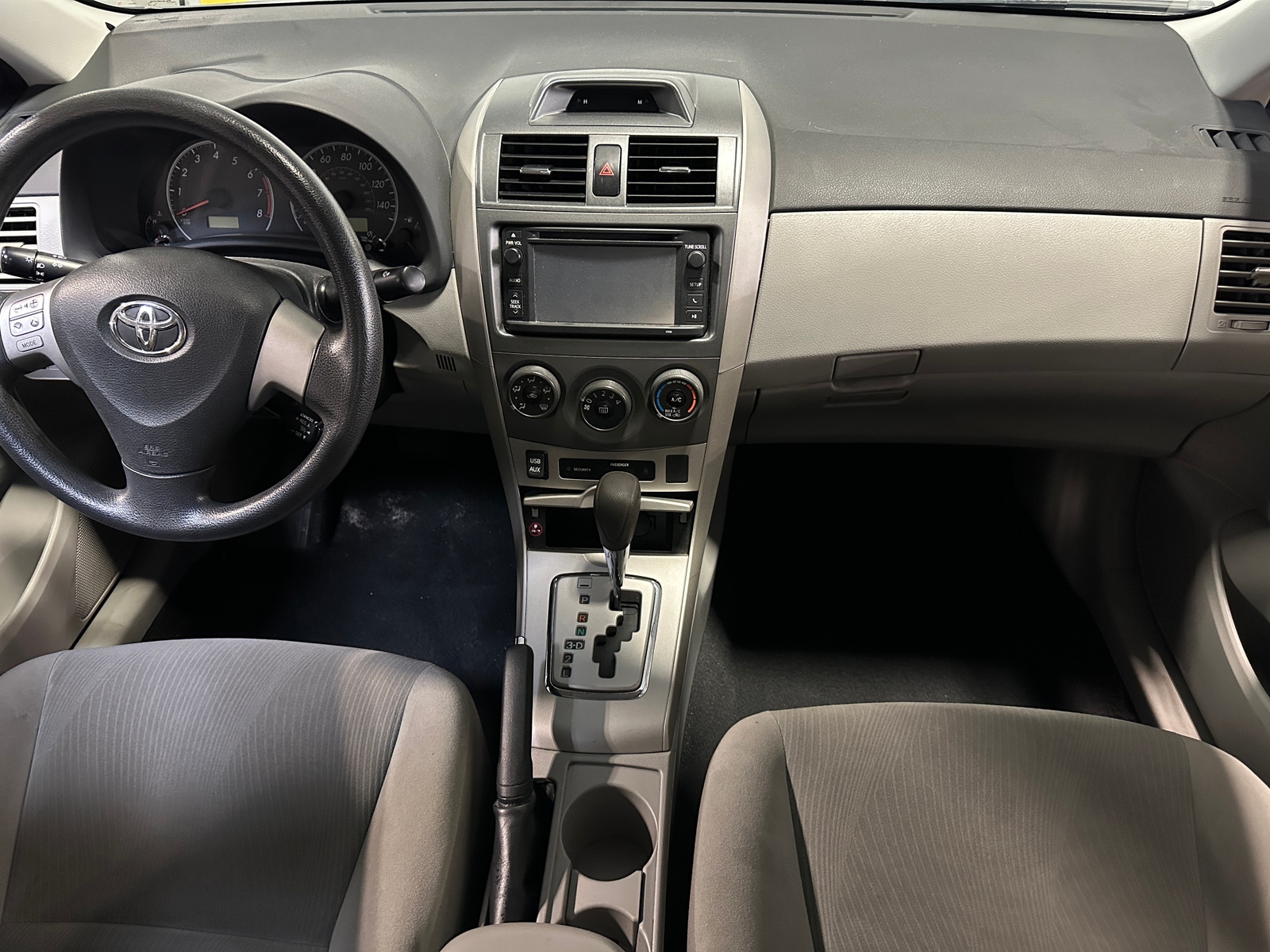 Thumbnail: 2013 Toyota Corolla - 3