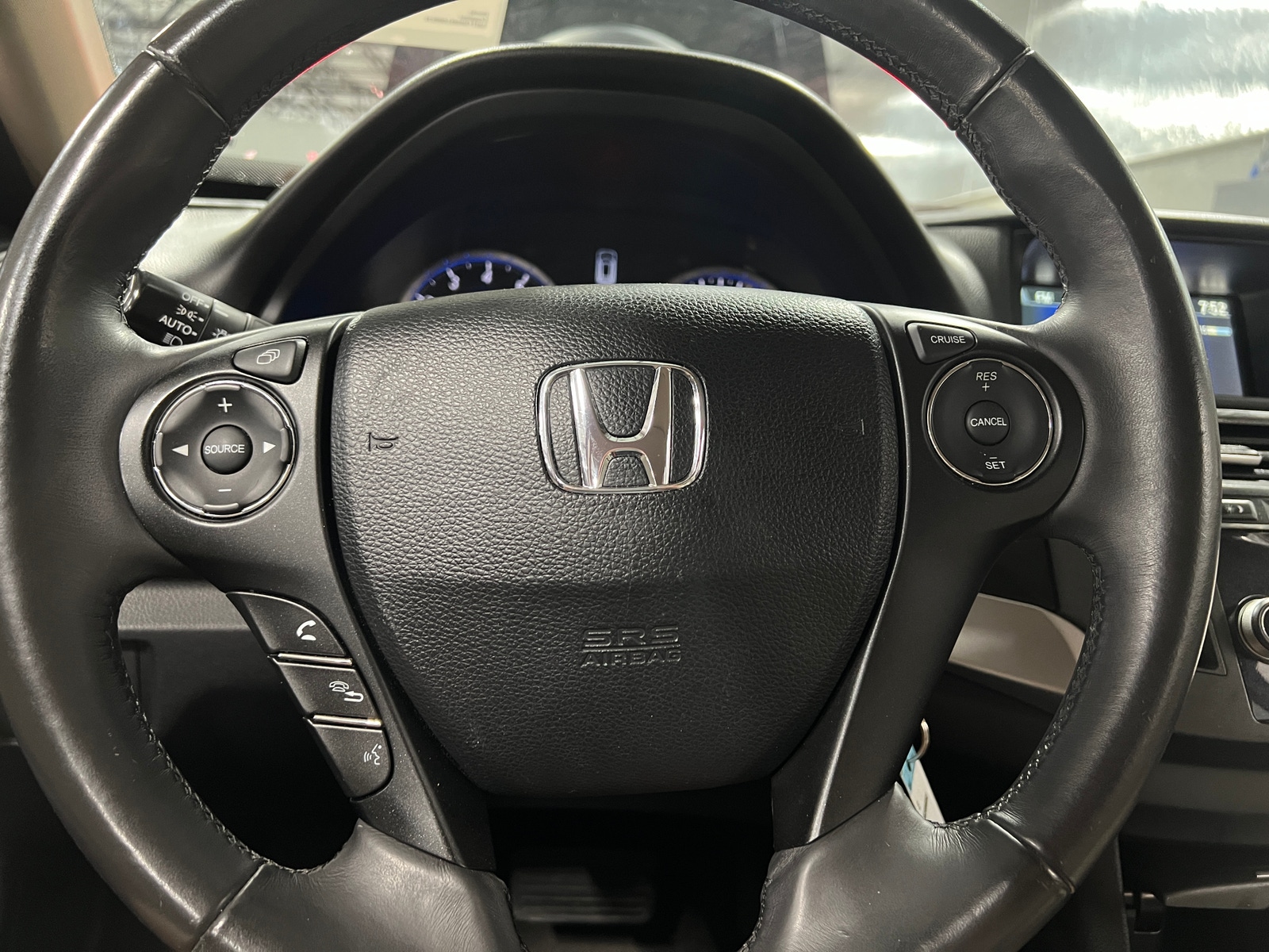Thumbnail: 2014 Honda Crosstour - 4