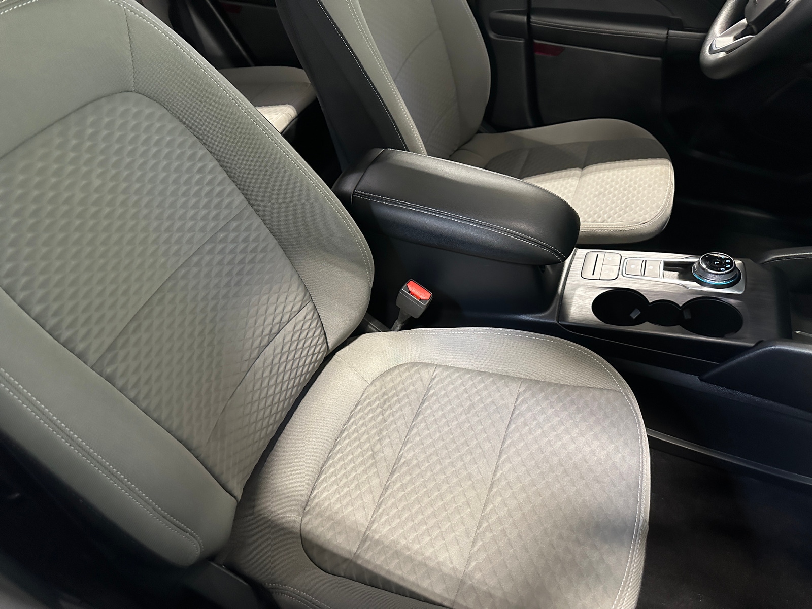 Thumbnail: 2022 Ford Escape - 2