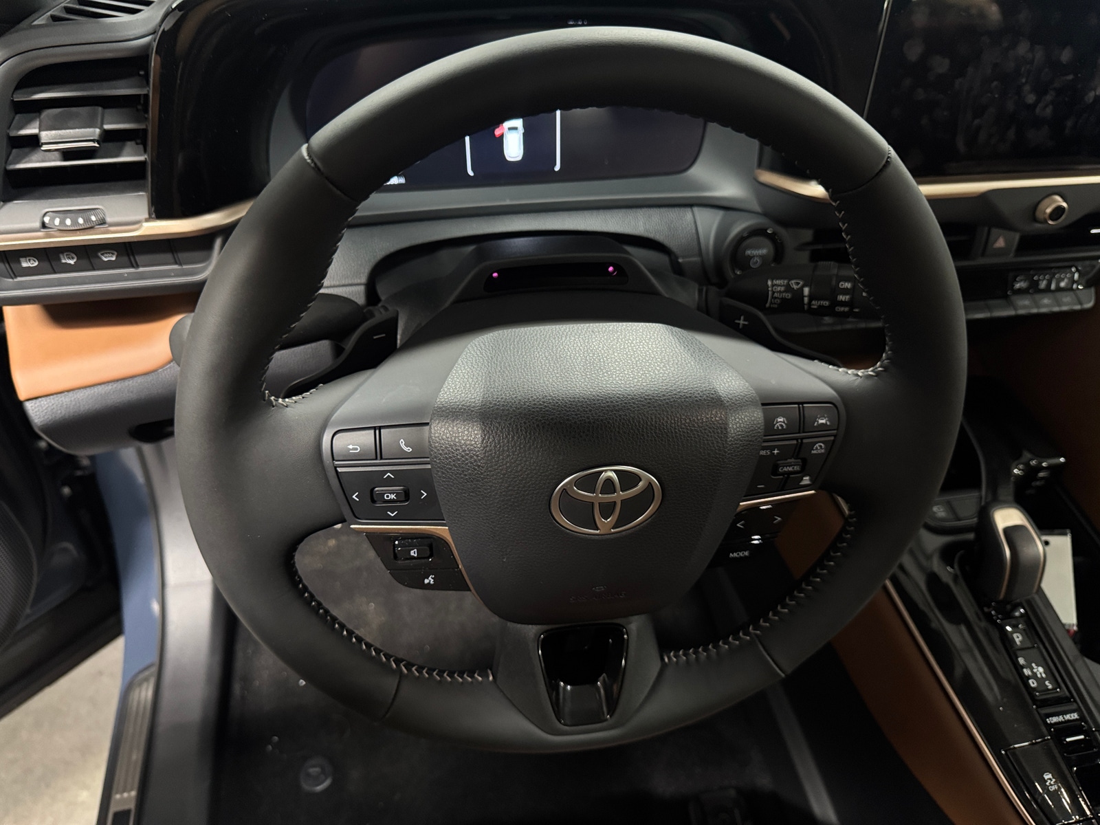Thumbnail: 2025 Toyota Crown Signia - 4