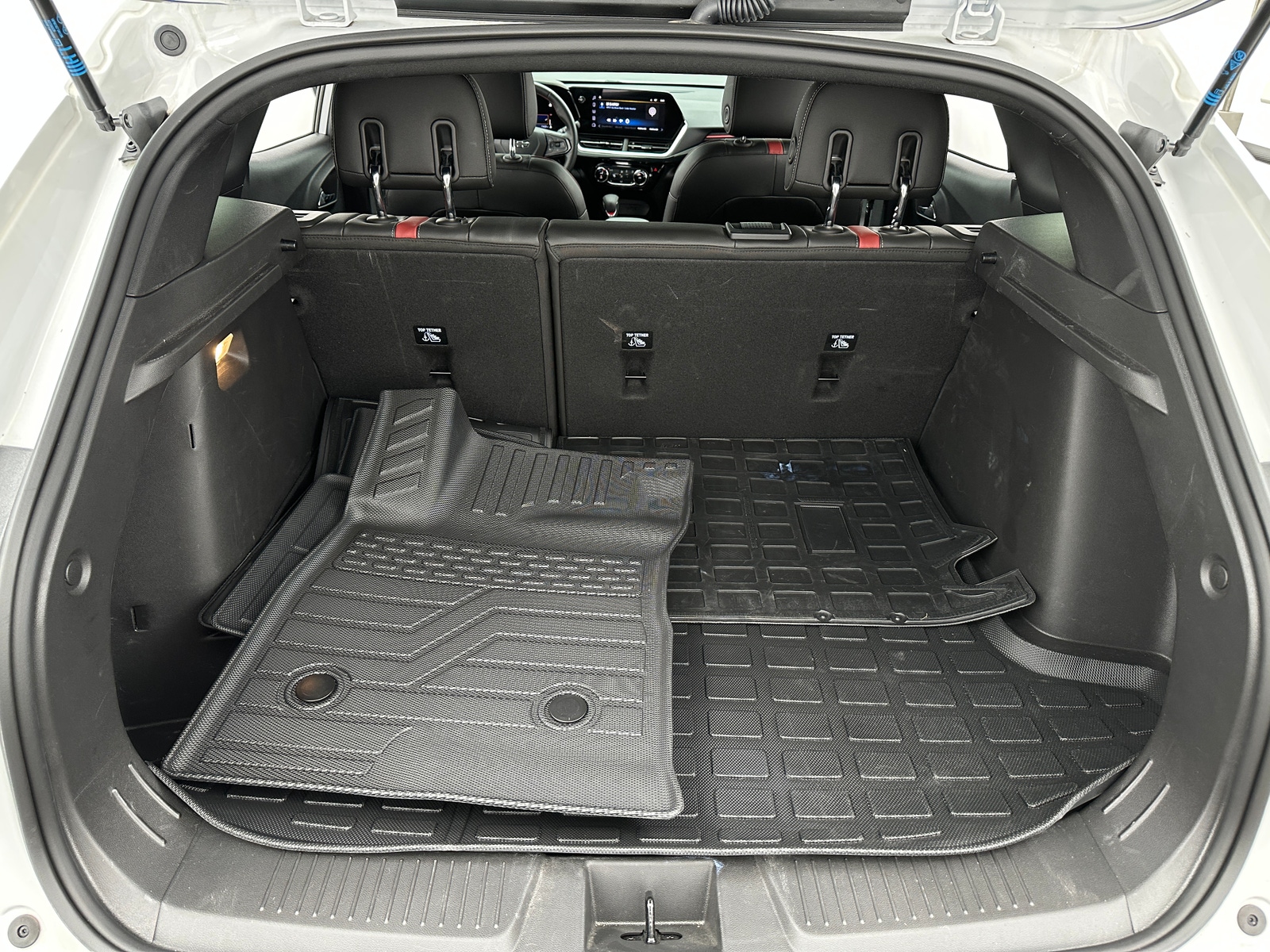 Thumbnail: 2025 Chevrolet Trax - 6