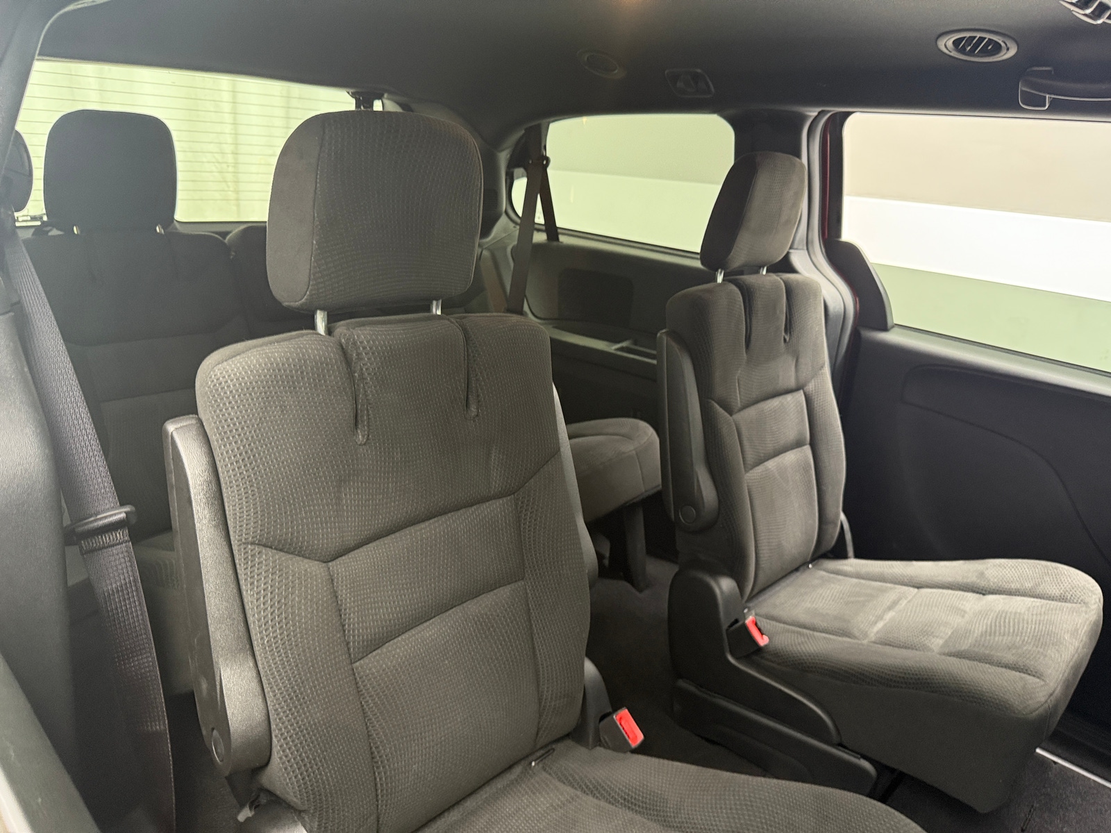 Thumbnail: 2017 Dodge Grand Caravan - 6