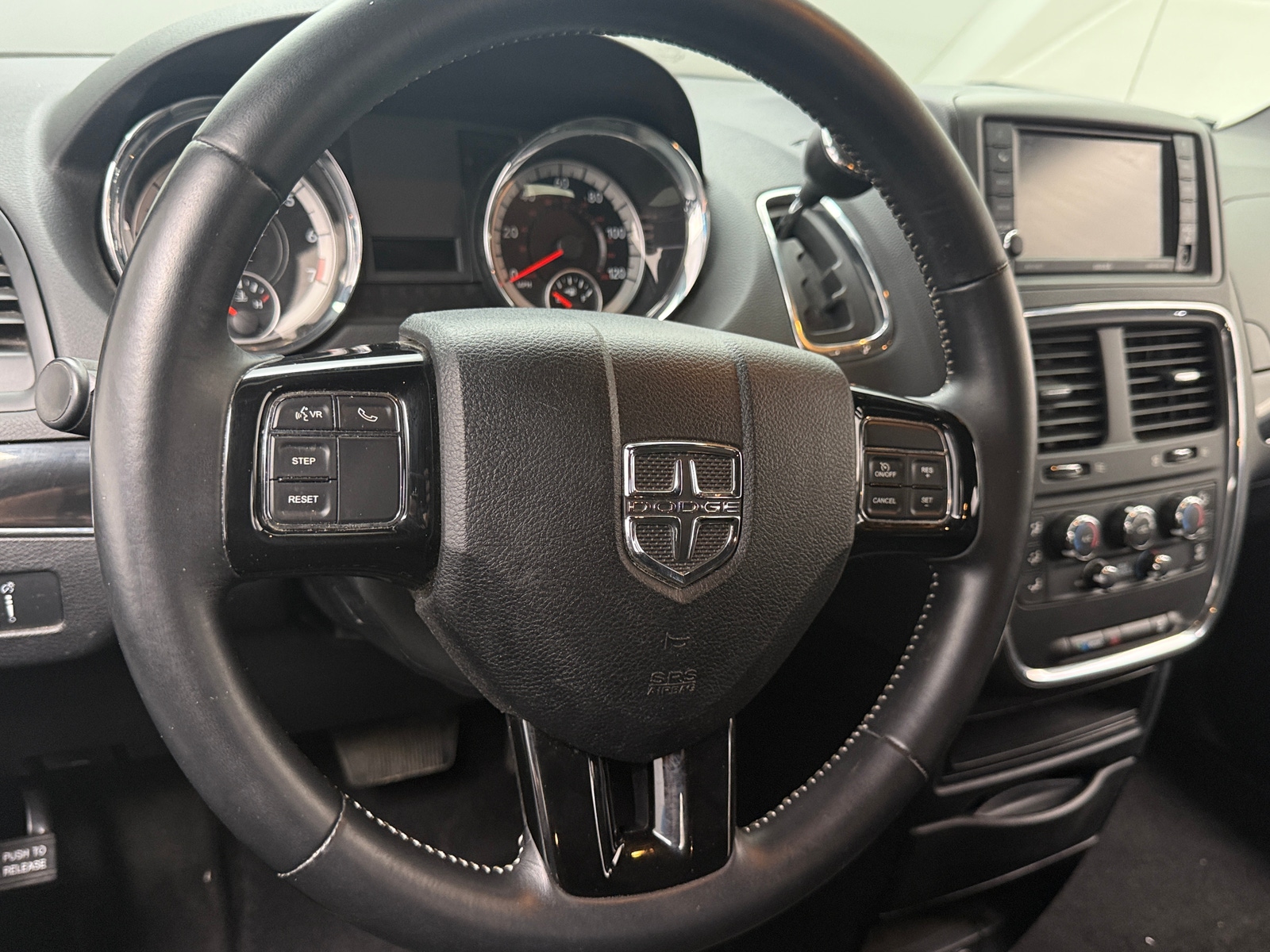 Thumbnail: 2017 Dodge Grand Caravan - 5