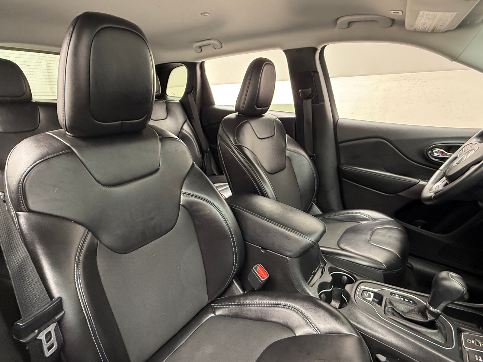 Thumbnail: 2019 Jeep Cherokee - 2