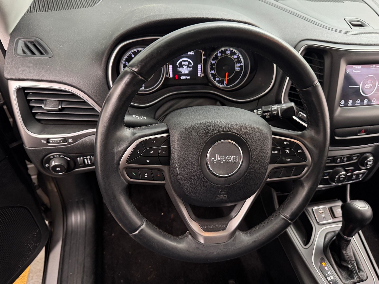 Thumbnail: 2019 Jeep Cherokee - 5