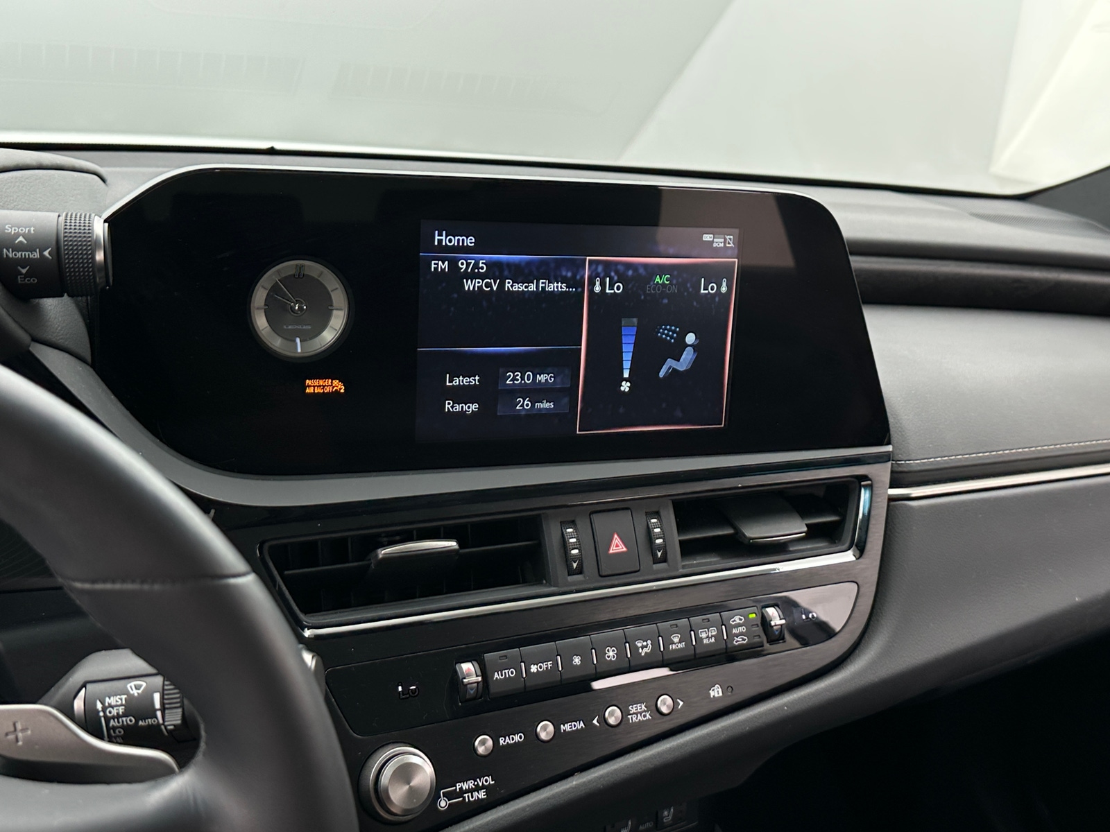 Thumbnail: 2022 Lexus ES - 3