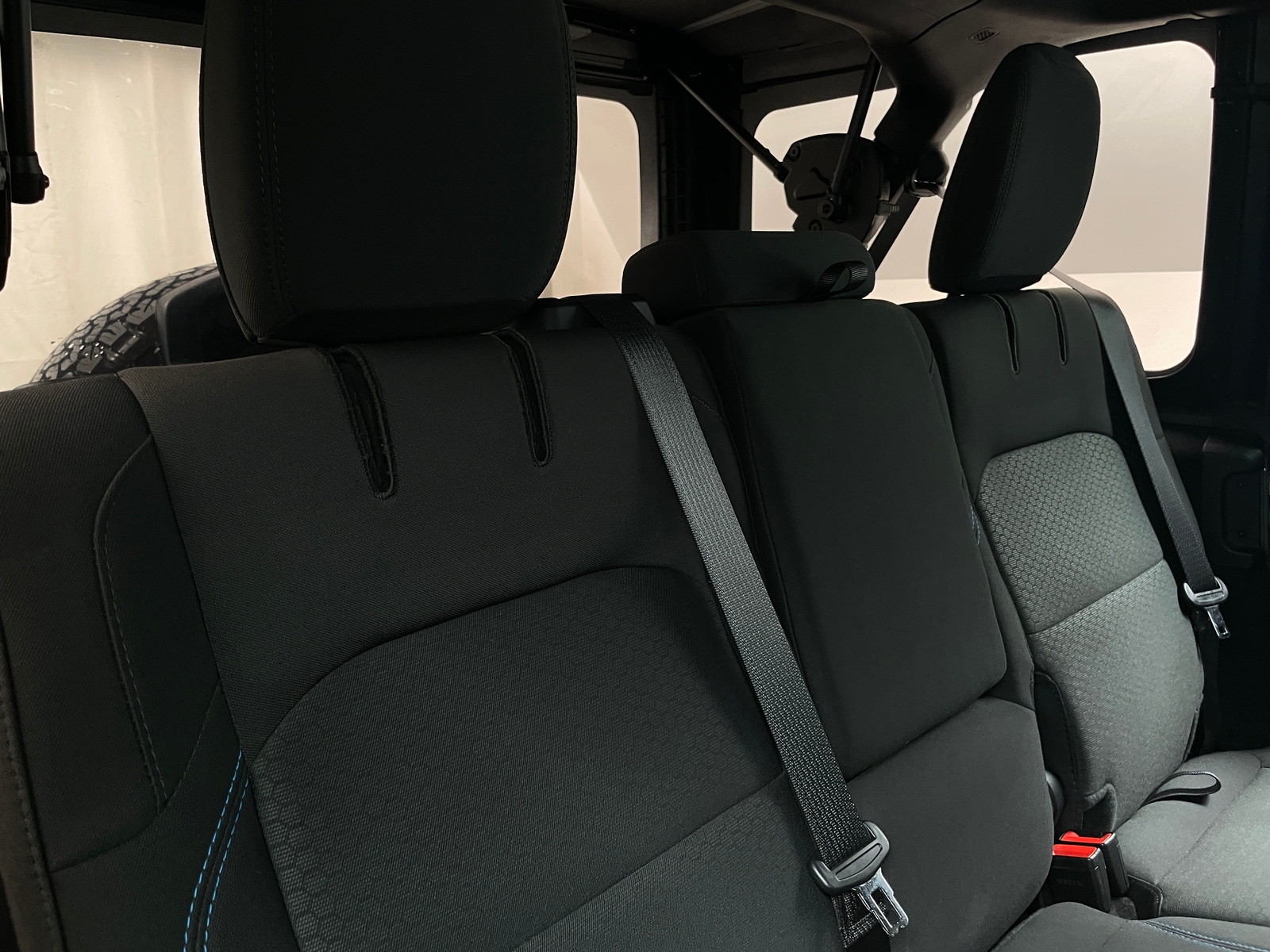Thumbnail: 2022 Jeep Wrangler - 6