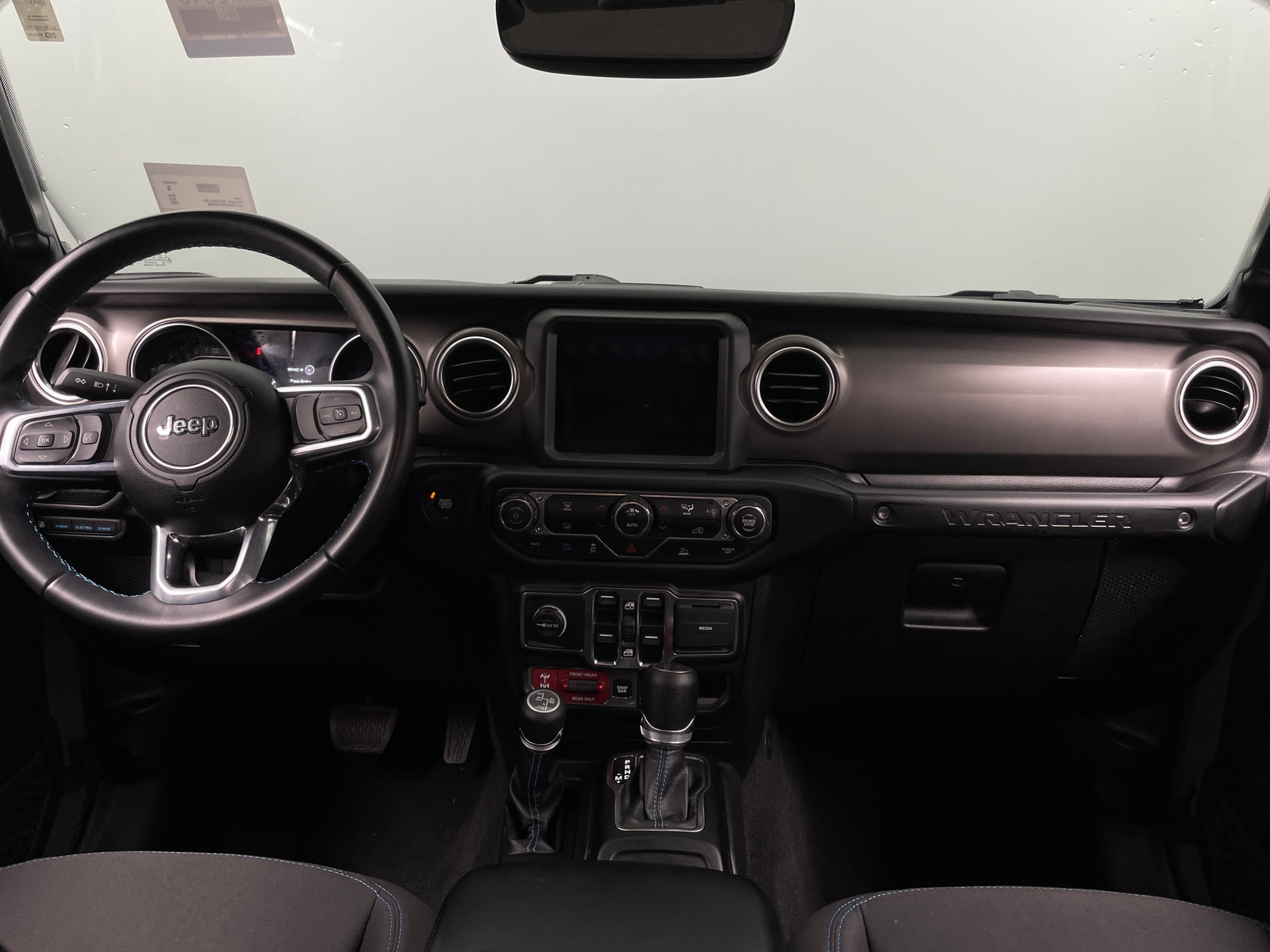 Thumbnail: 2022 Jeep Wrangler - 3
