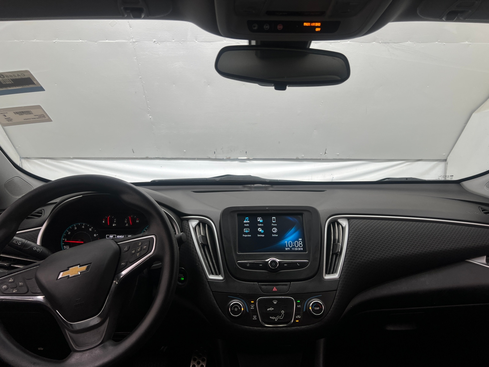 Thumbnail: 2017 Chevrolet Malibu - 3