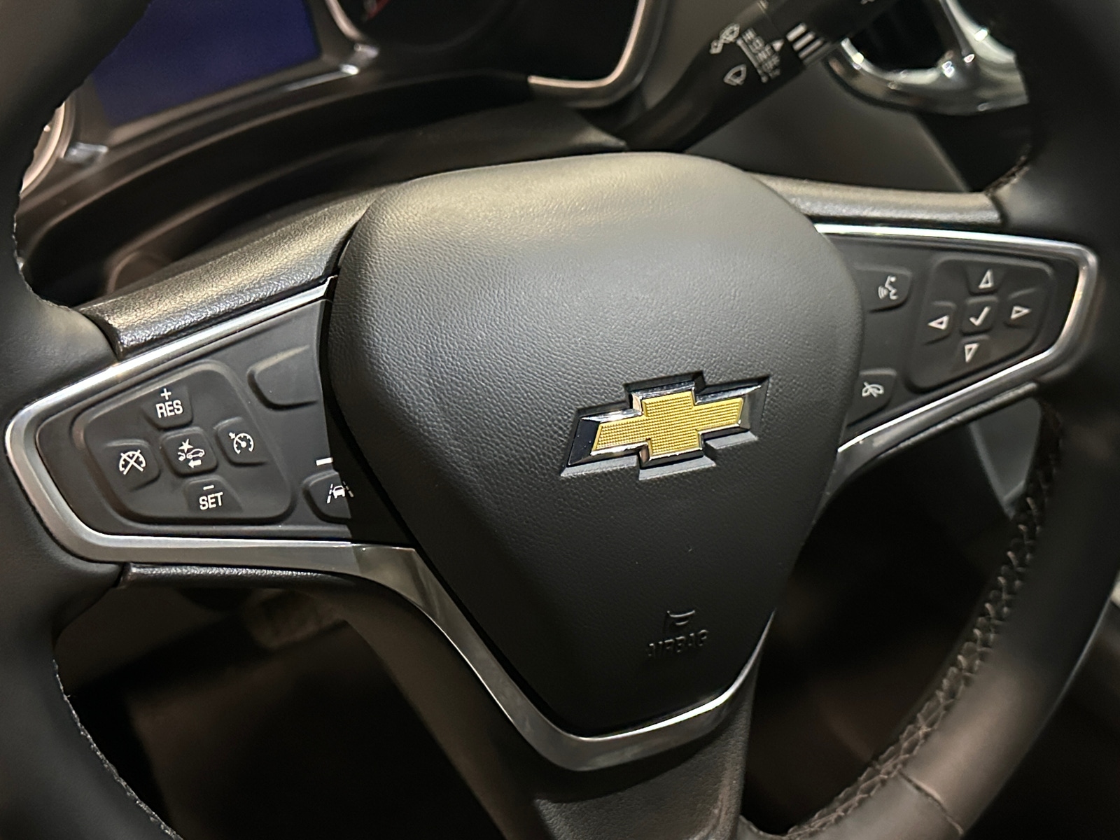 Thumbnail: 2023 Chevrolet Equinox - 5