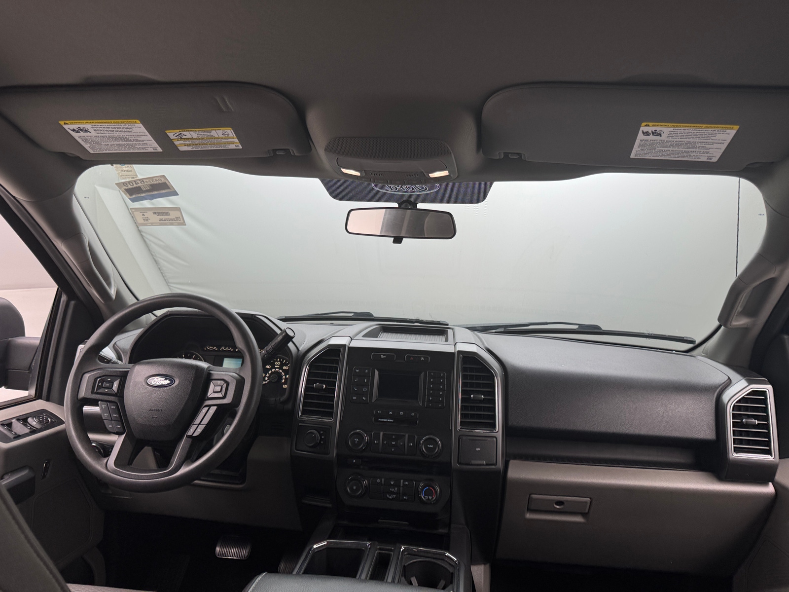 Thumbnail: 2018 Ford Econoline - 3