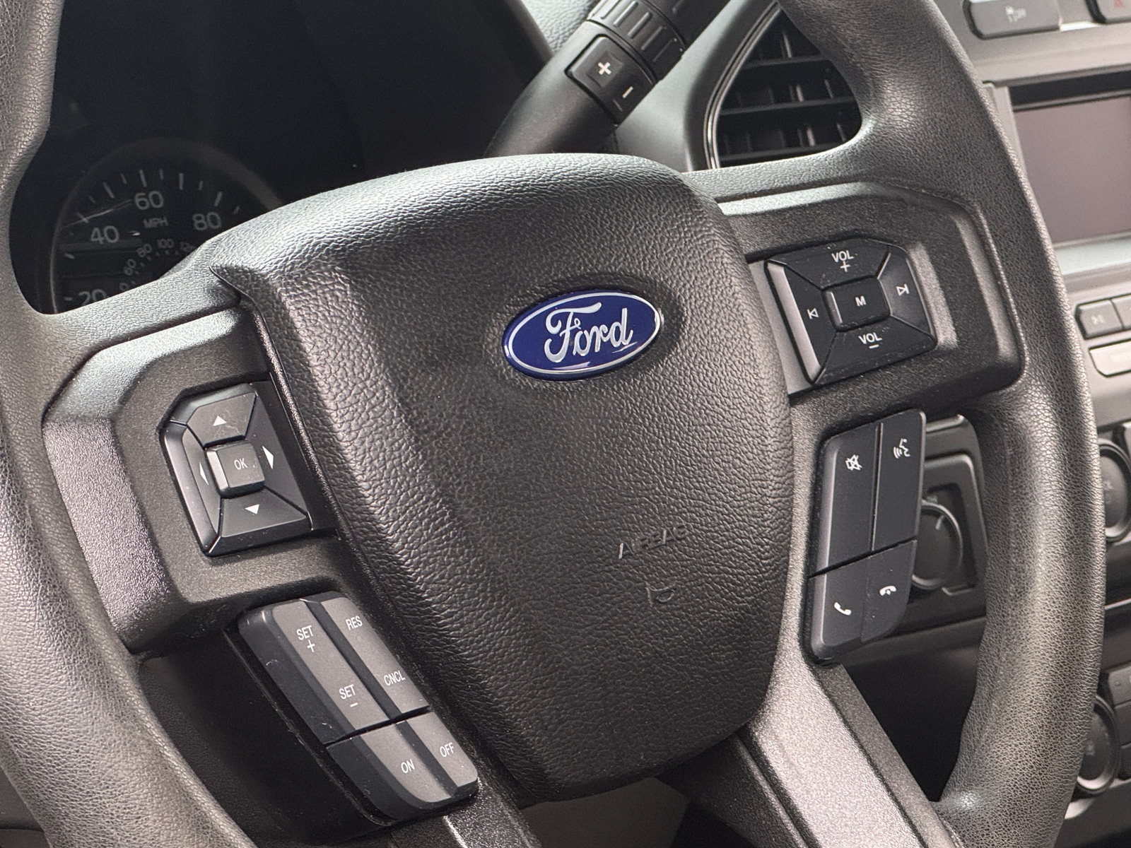 Thumbnail: 2018 Ford Econoline - 5