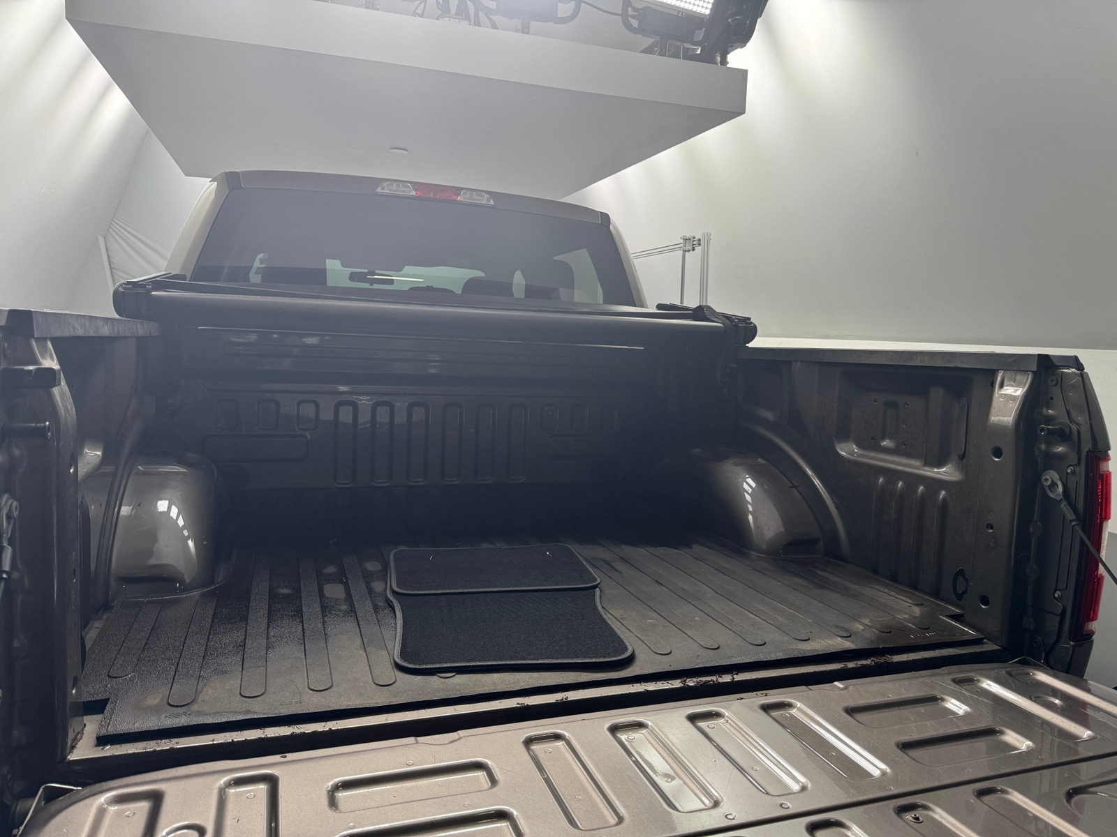 Thumbnail: 2018 Ford Econoline - 7