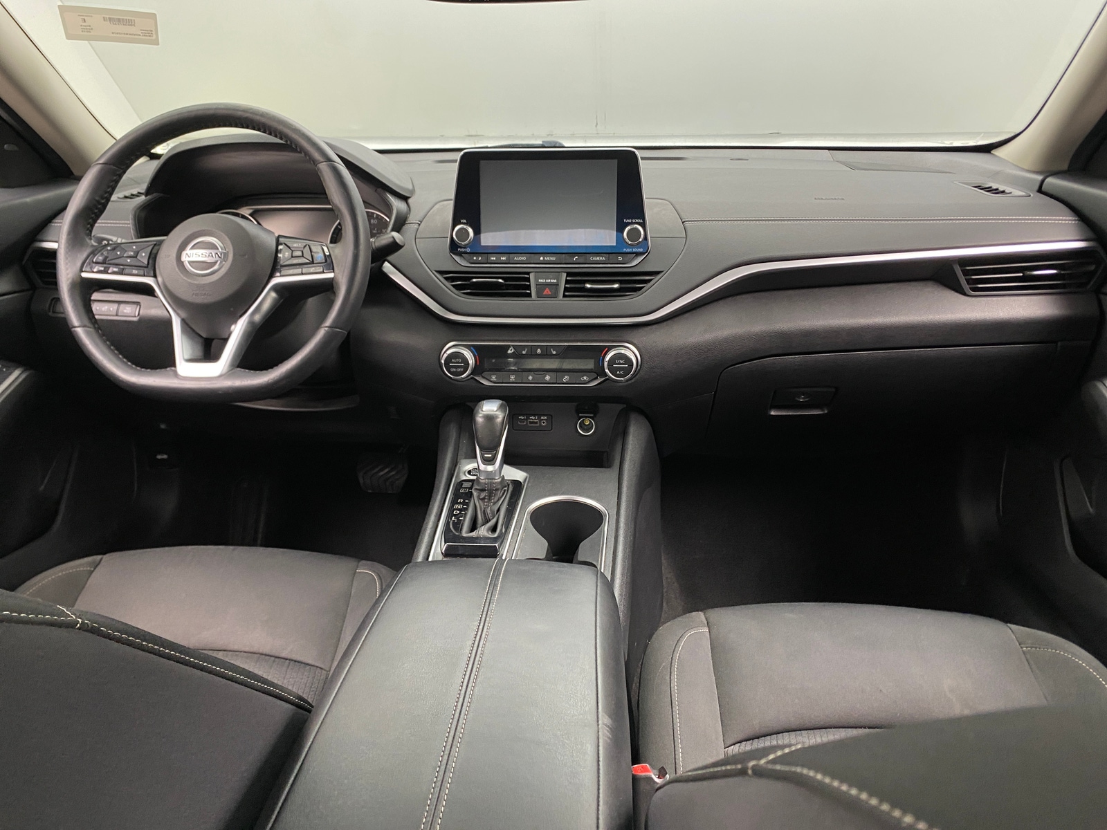 Thumbnail: 2019 Nissan Altima - 3