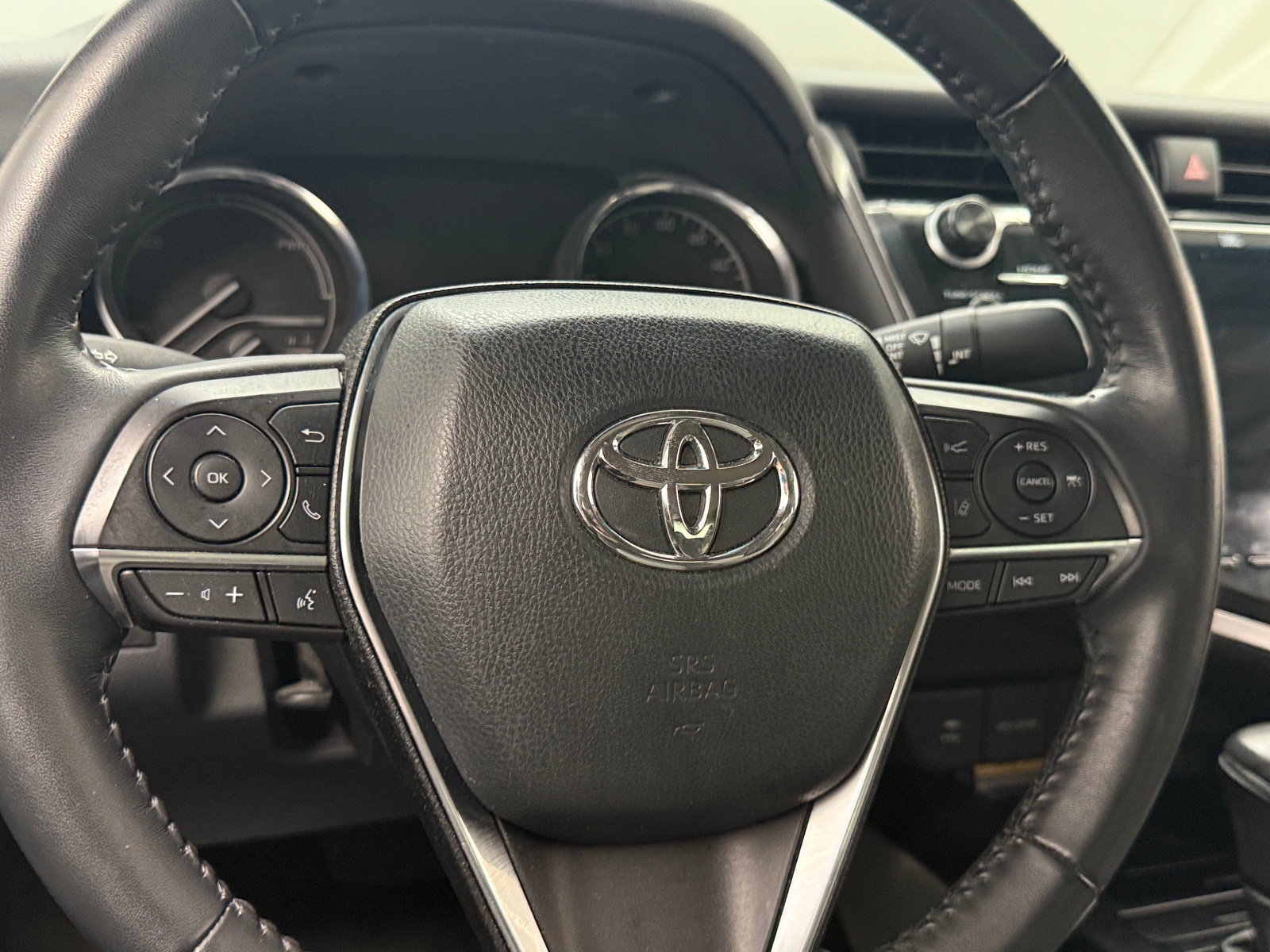 Thumbnail: 2019 Toyota Camry - 4