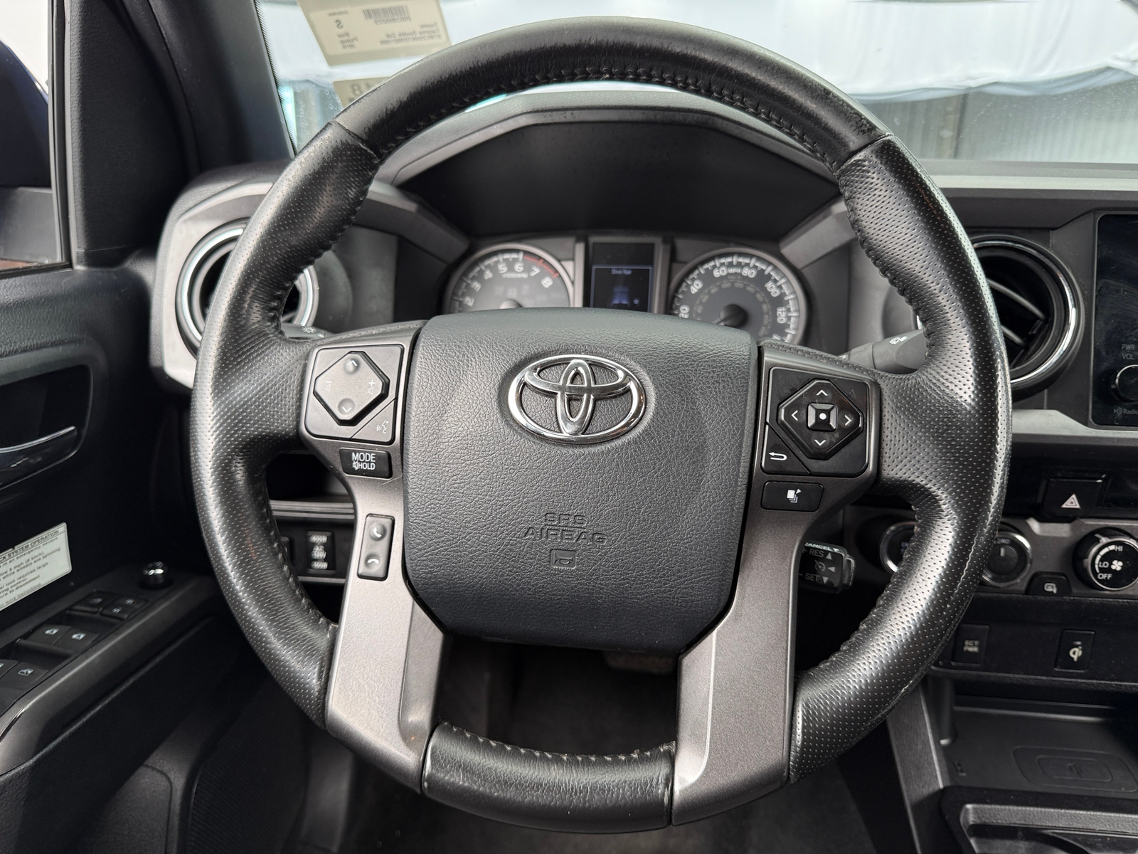Thumbnail: 2016 Toyota Tacoma - 5