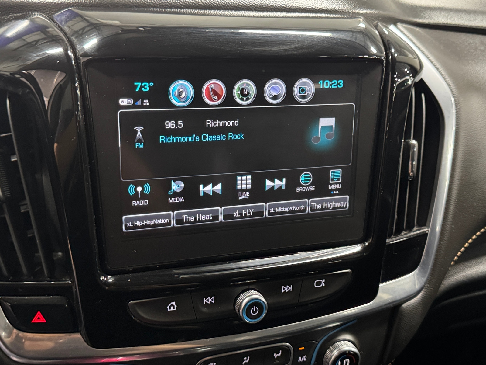 Thumbnail: 2019 Chevrolet Traverse - 3
