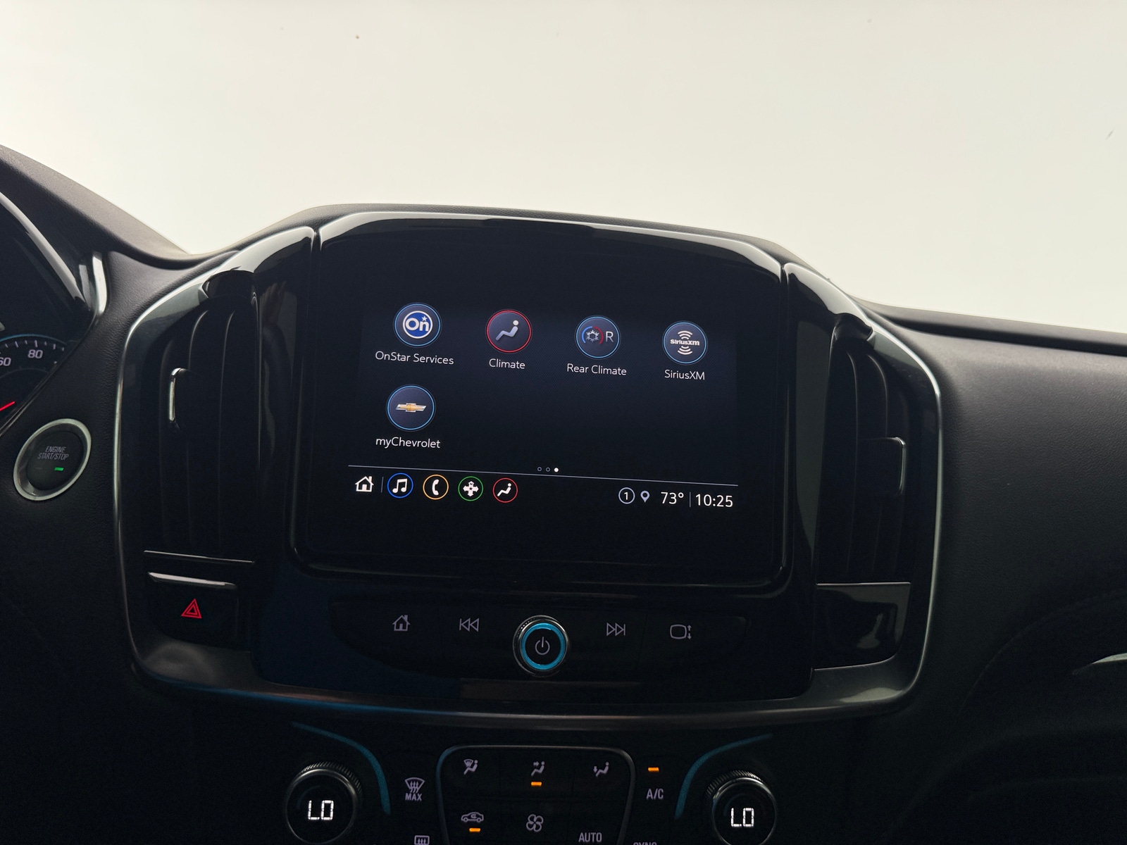 Thumbnail: 2023 Chevrolet Traverse - 4