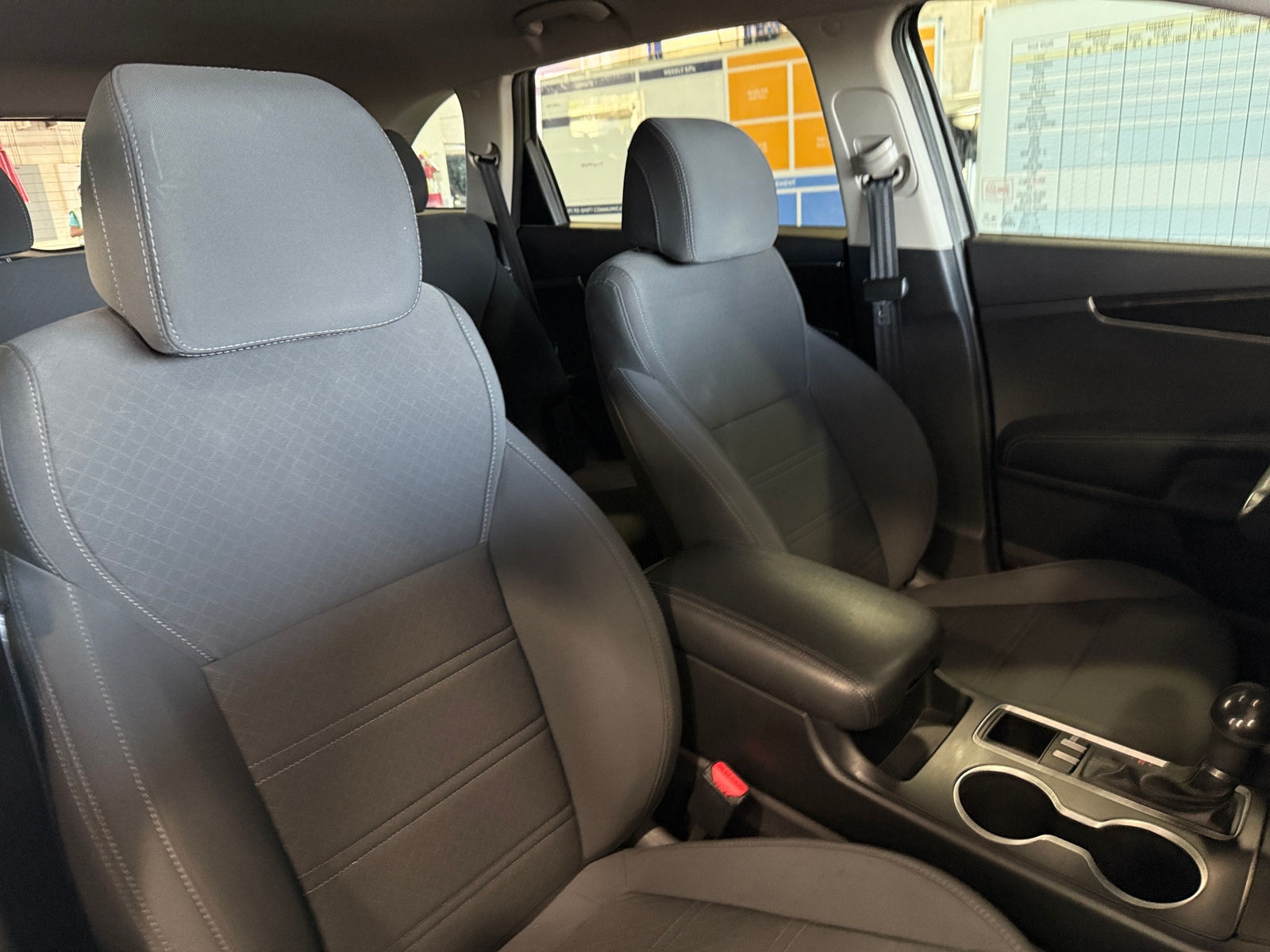 Thumbnail: 2017 Kia Sorento - 2