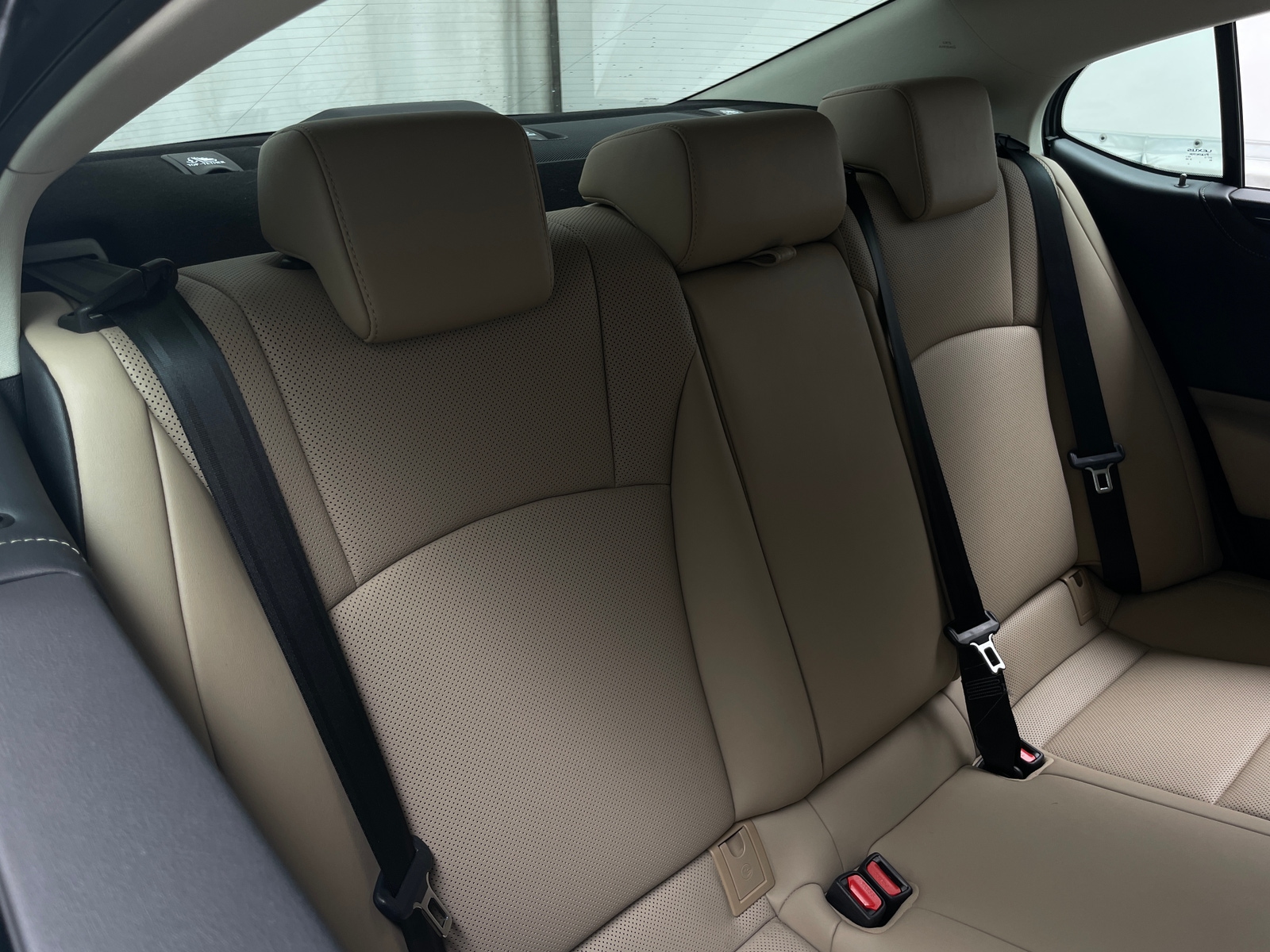 Thumbnail: 2019 Lexus ES - 6
