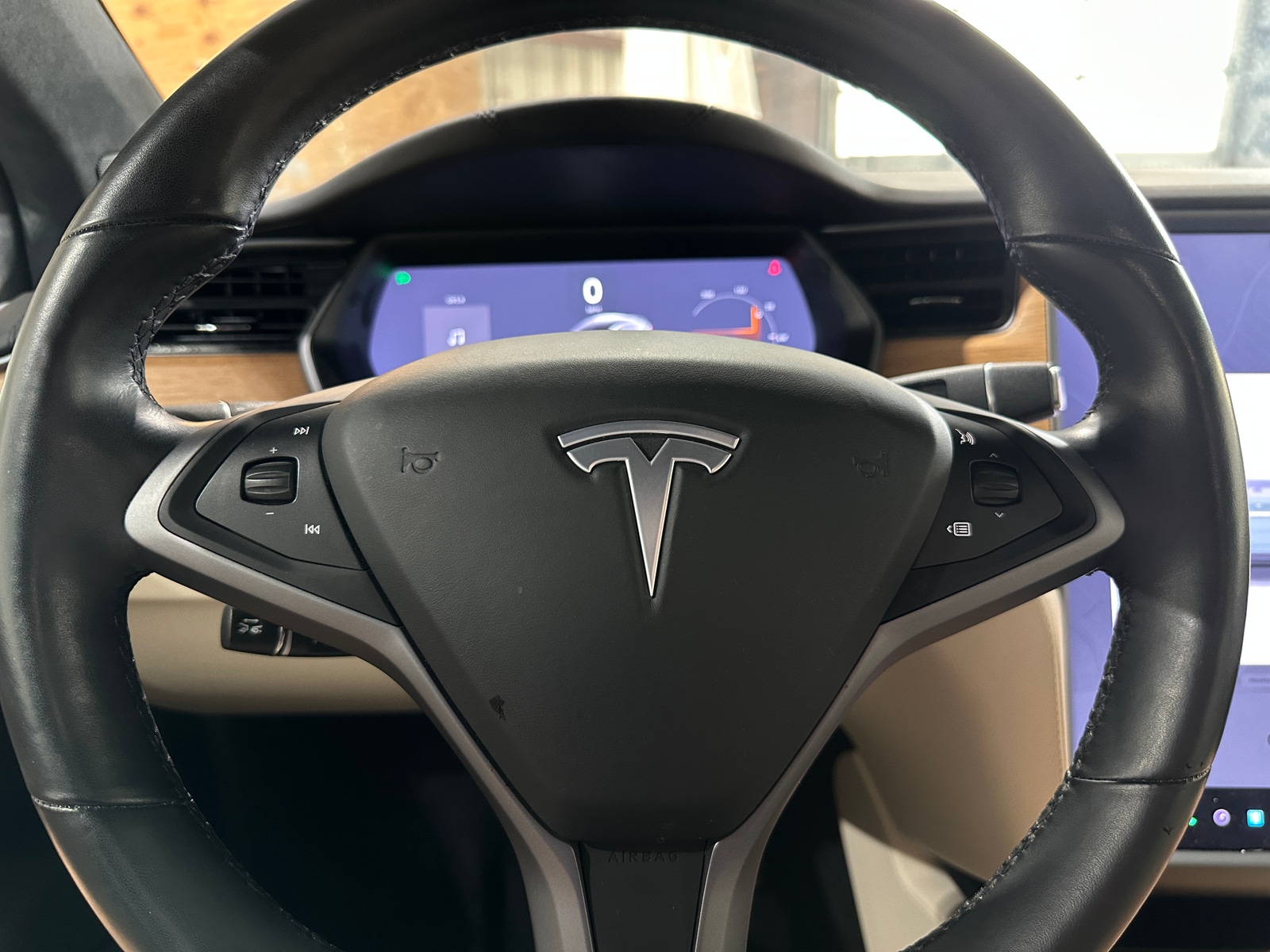 Thumbnail: 2020 Tesla Model X - 4