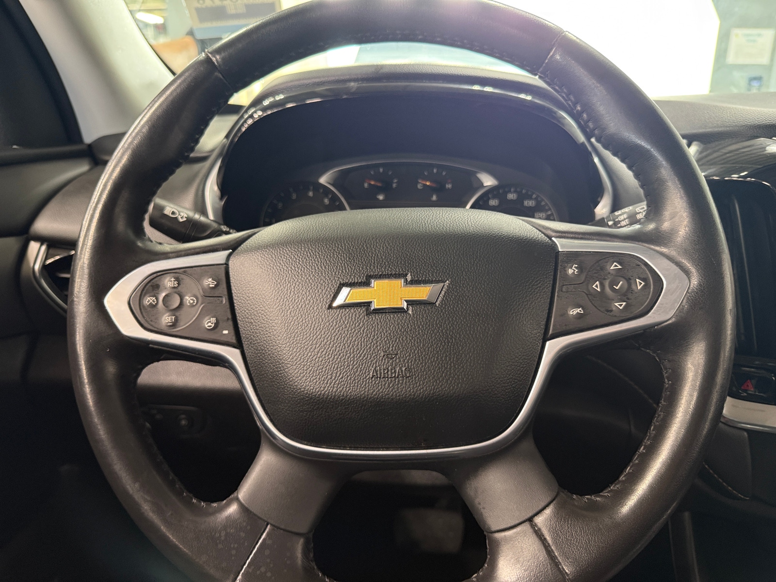 Thumbnail: 2021 Chevrolet Traverse - 4