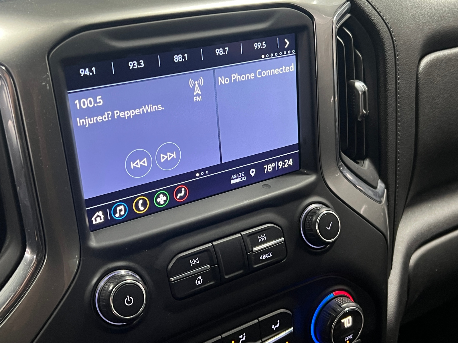 Thumbnail: 2019 Chevrolet Silverado 1500 - 4