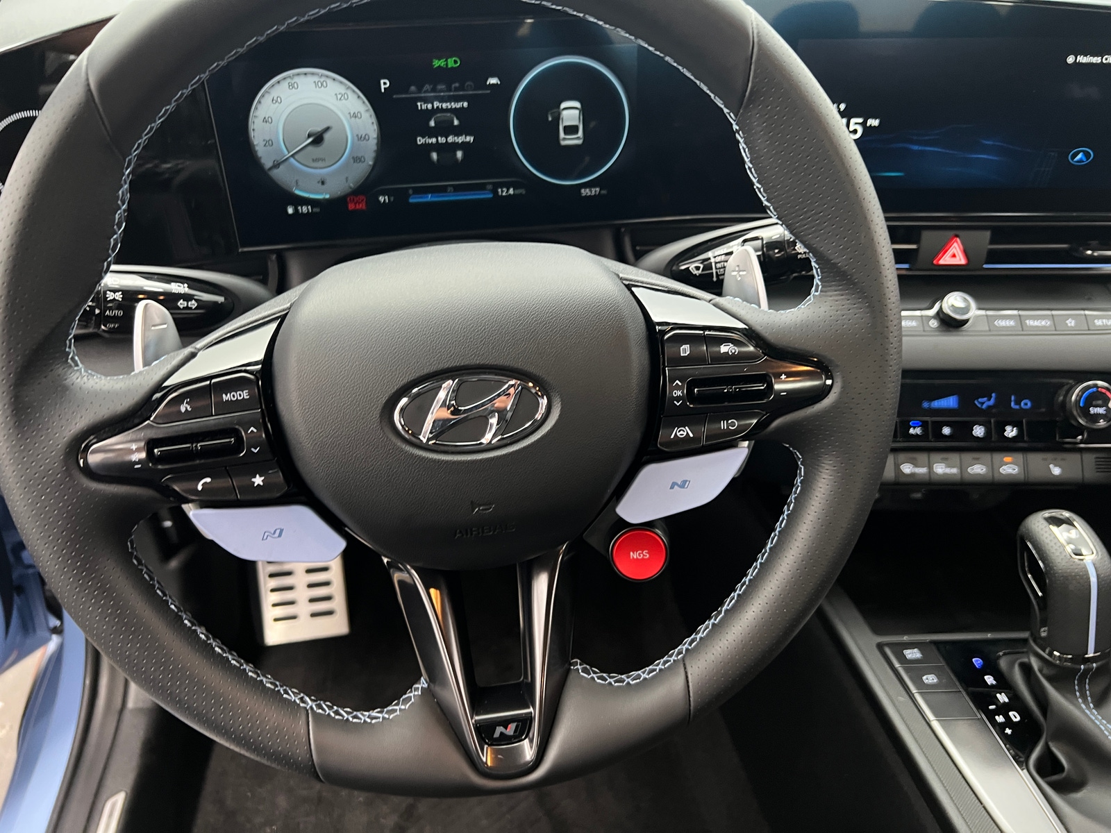 Thumbnail: 2023 Hyundai Elantra - 4