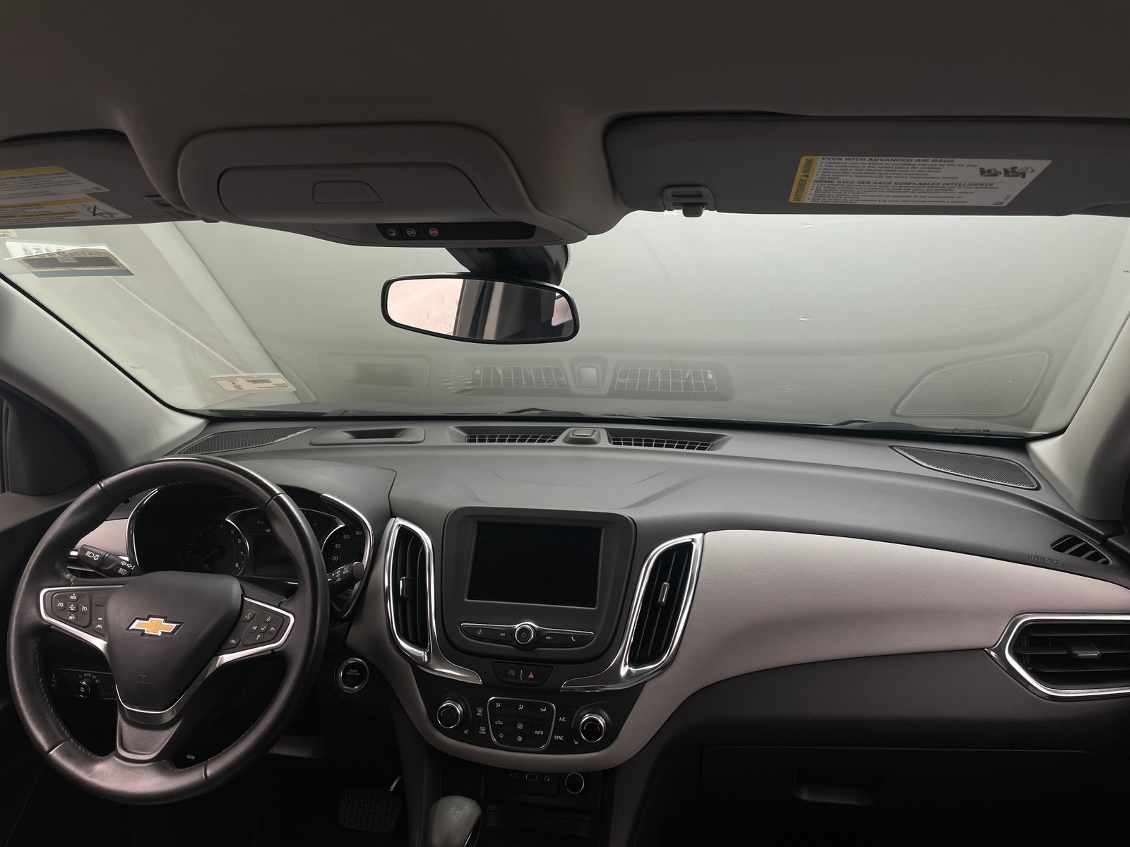 Thumbnail: 2022 Chevrolet Equinox - 3
