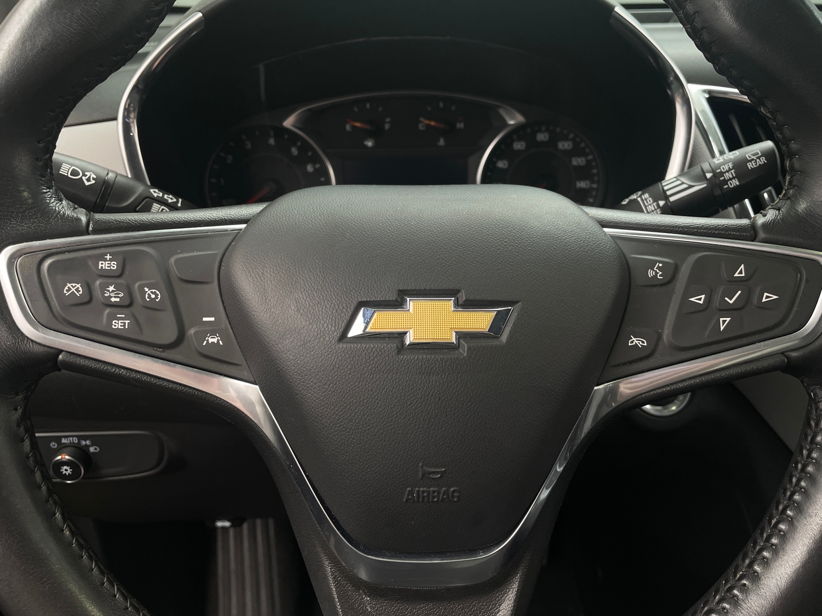 Thumbnail: 2022 Chevrolet Equinox - 5