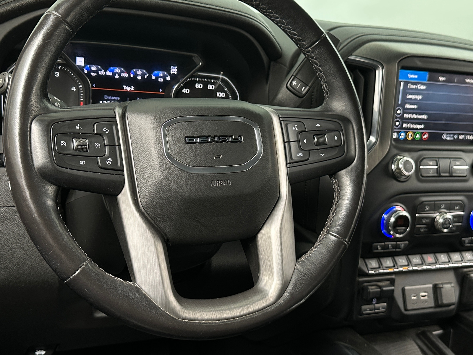 Thumbnail: 2022 GMC Sierra 3500 - 4