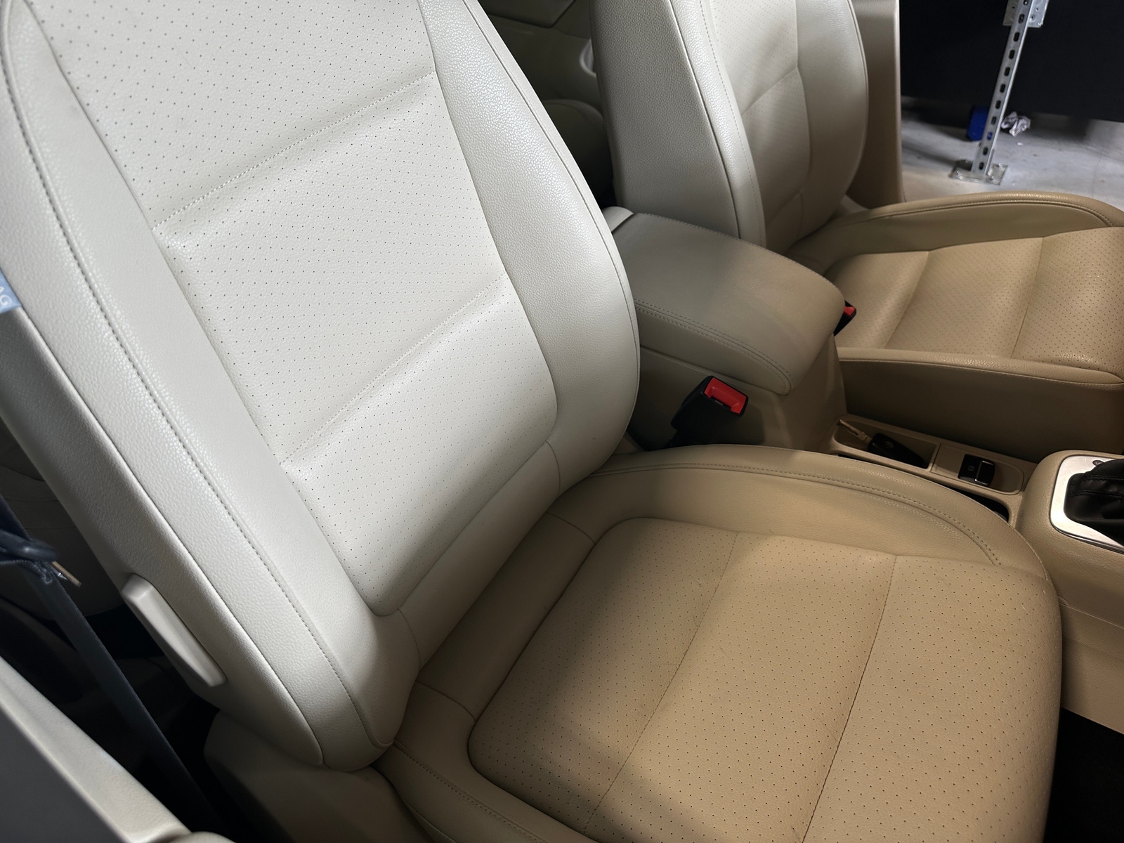 Thumbnail: 2013 Volkswagen Tiguan - 2