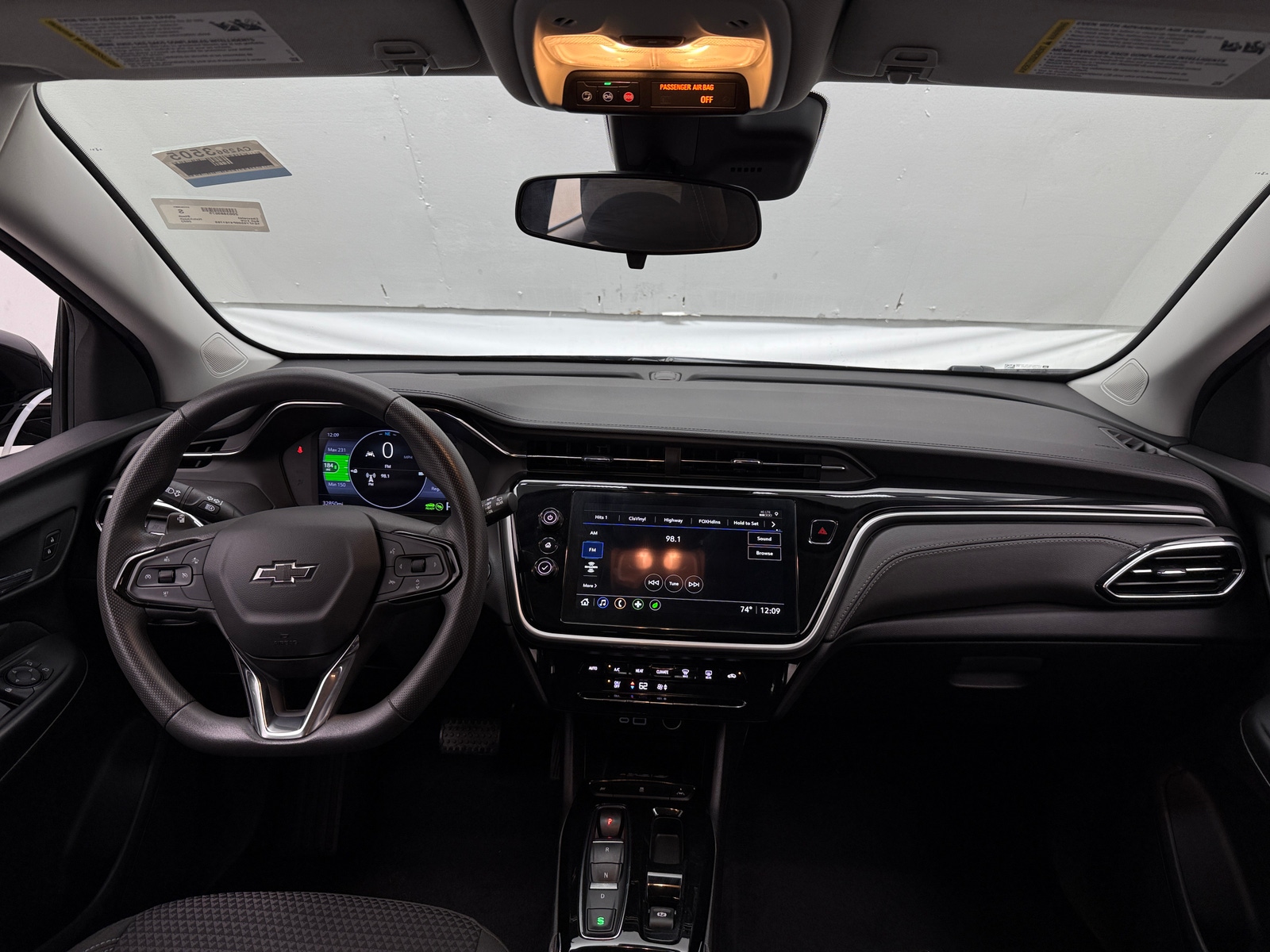 Thumbnail: 2023 Chevrolet Bolt EUV - 3