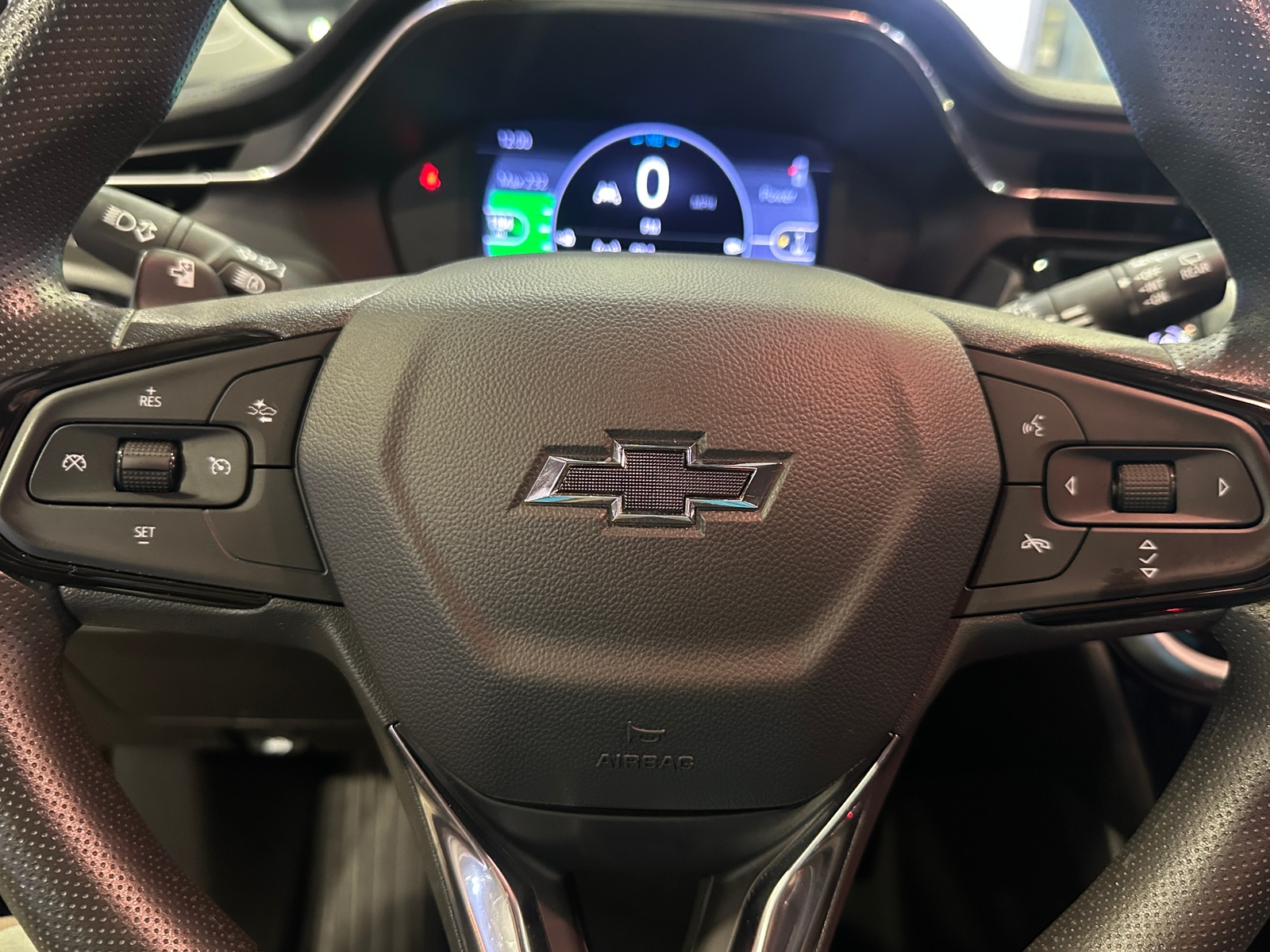 Thumbnail: 2023 Chevrolet Bolt EUV - 5