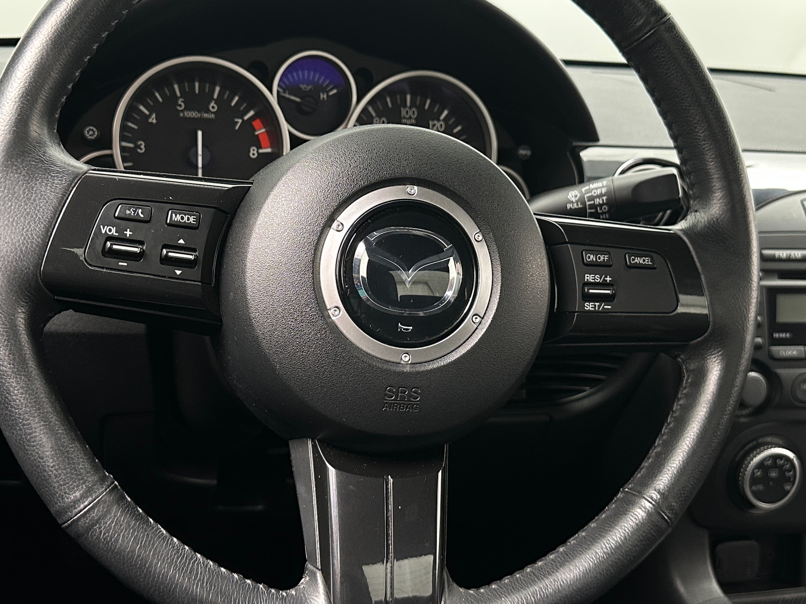 Thumbnail: 2013 Mazda MX-5 Miata - 4