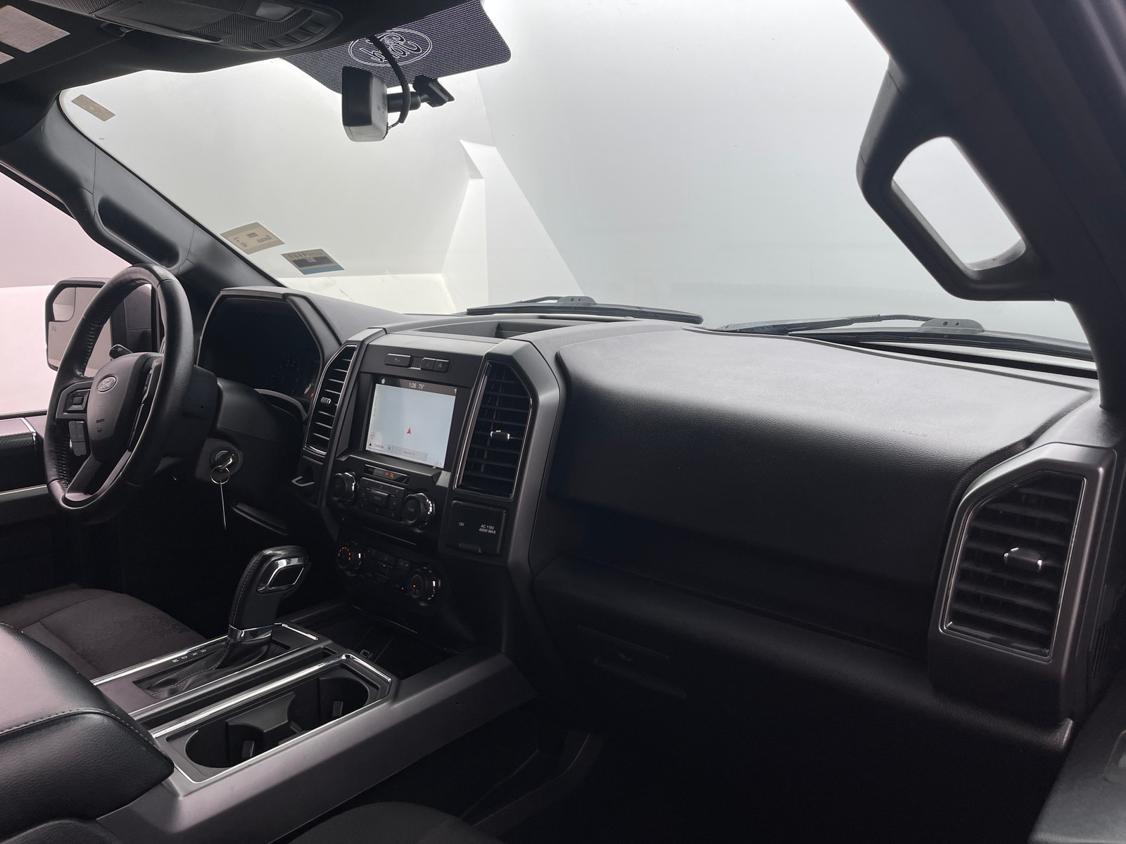 Thumbnail: 2018 Ford Econoline - 3