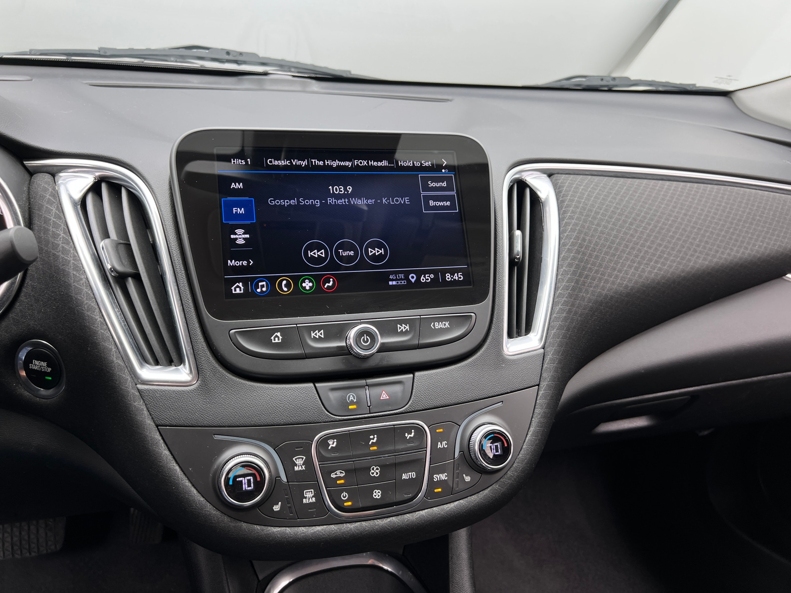 Thumbnail: 2021 Chevrolet Malibu - 4